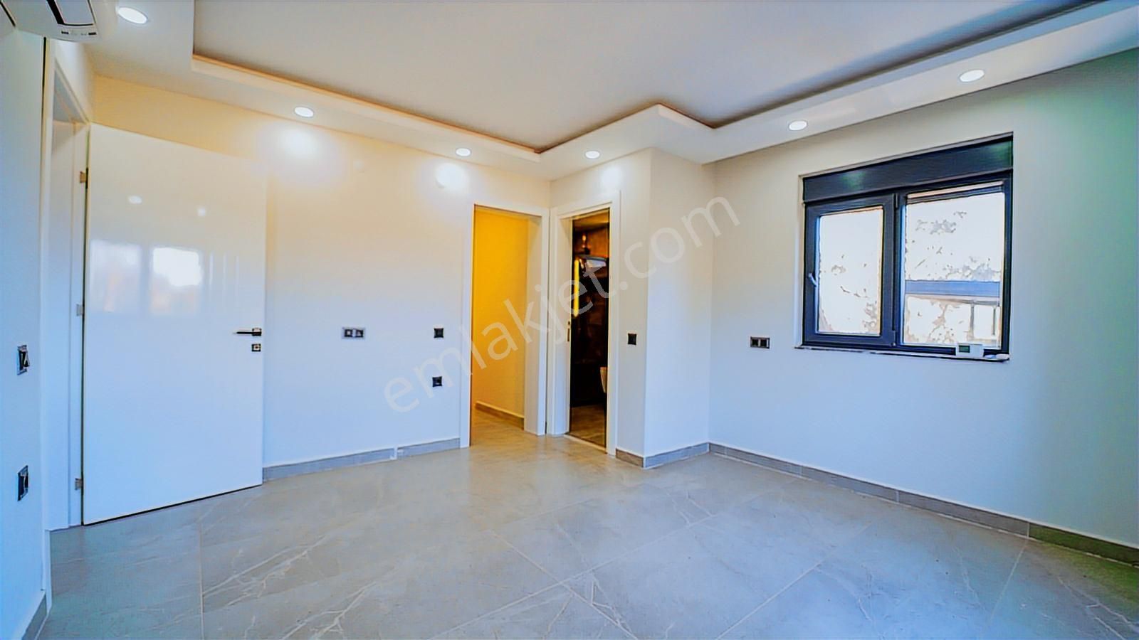 Döşemealtı Tomalar'da Havuzlu Tam Müstakil Lüks Villa - Görsel 16