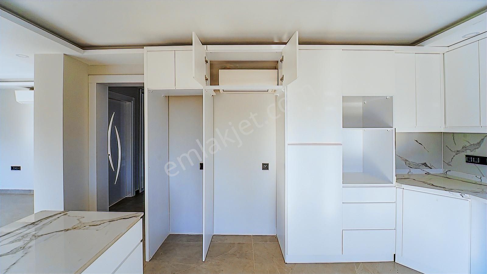 Döşemealtı Tomalar'da Havuzlu Tam Müstakil Lüks Villa - Görsel 29