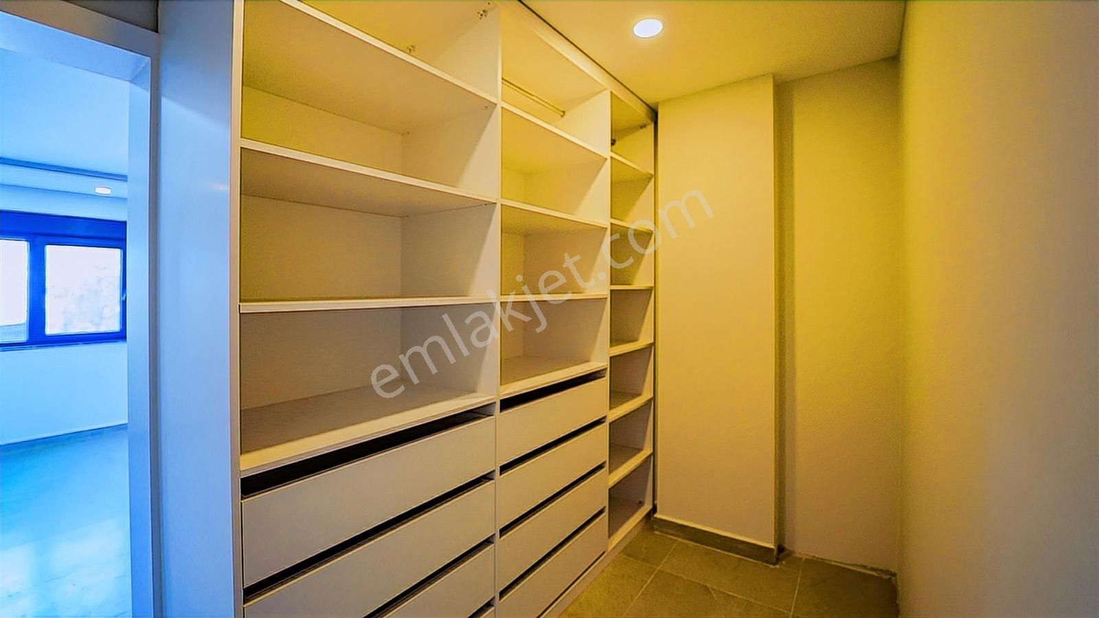 Döşemealtı Tomalar'da Havuzlu Tam Müstakil Lüks Villa - Görsel 27