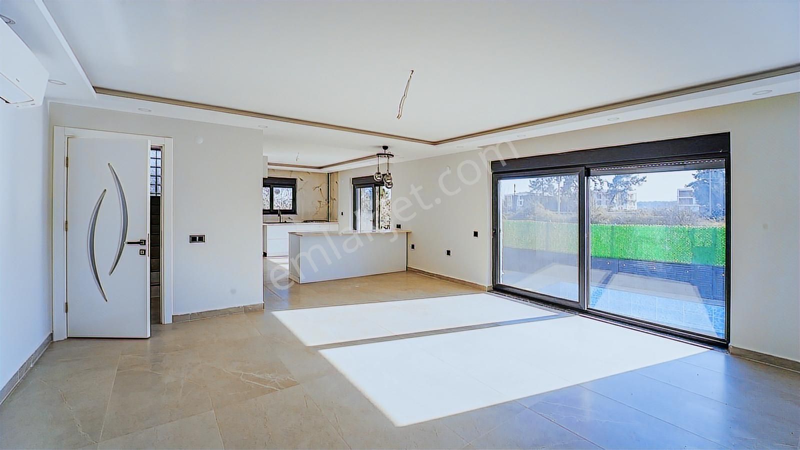 Döşemealtı Tomalar'da Havuzlu Tam Müstakil Lüks Villa - Görsel 10