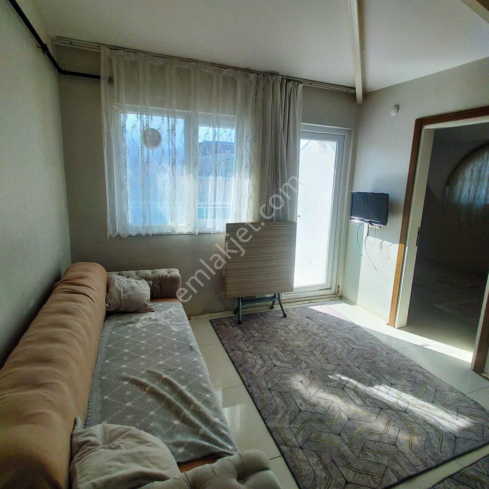 Ender Uysal Gayrimenkulden Yunusemre De Kiralık Teraslı 2+1 Çatı Katı Apart.... - Görsel 3