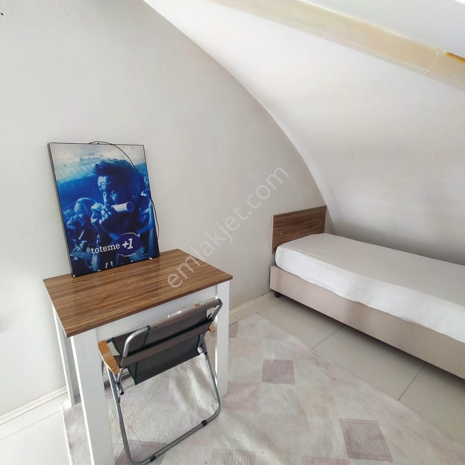 Ender Uysal Gayrimenkulden Yunusemre De Kiralık Teraslı 2+1 Çatı Katı Apart.... - Görsel 4