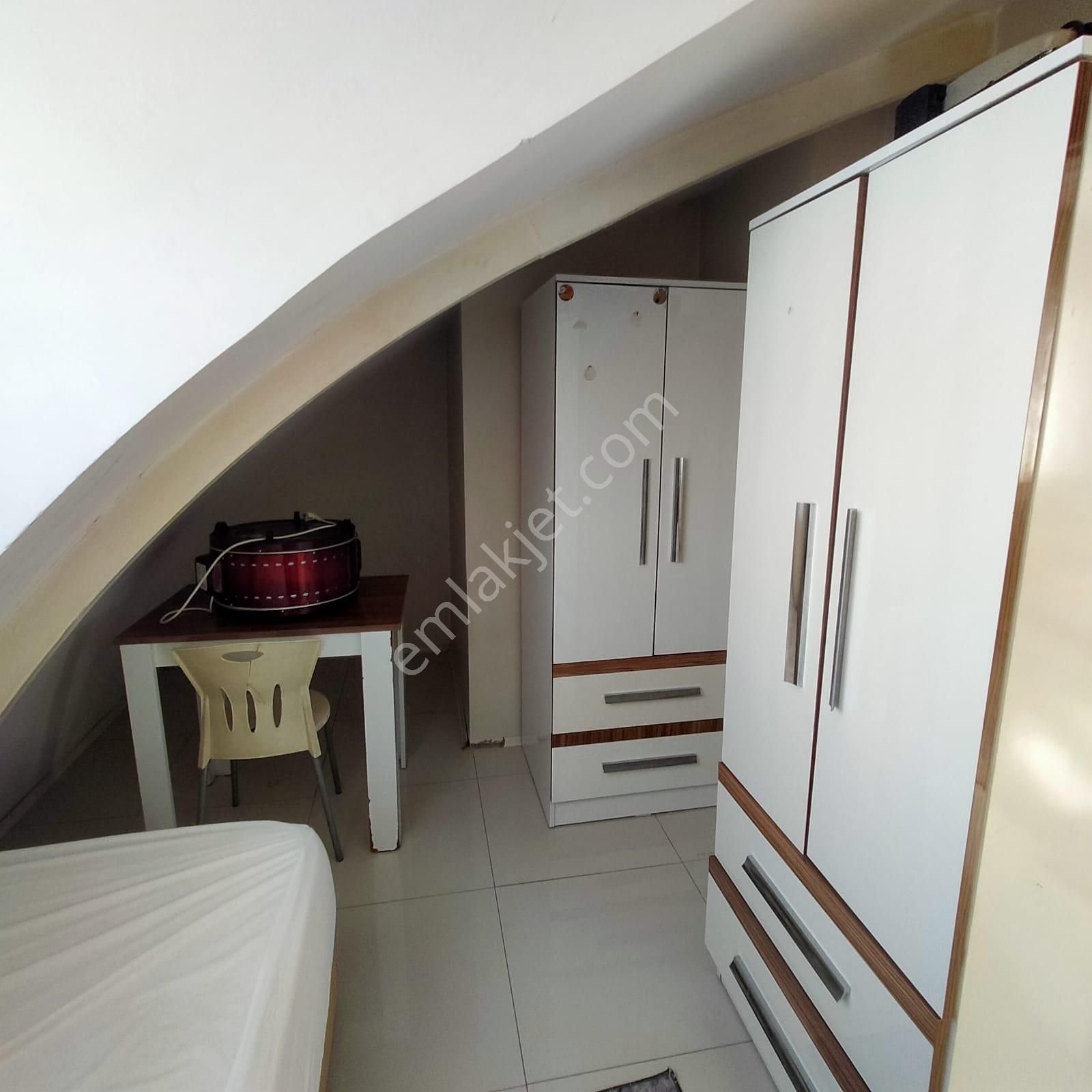 Ender Uysal Gayrimenkulden Yunusemre De Kiralık Teraslı 2+1 Çatı Katı Apart.... - Görsel 7