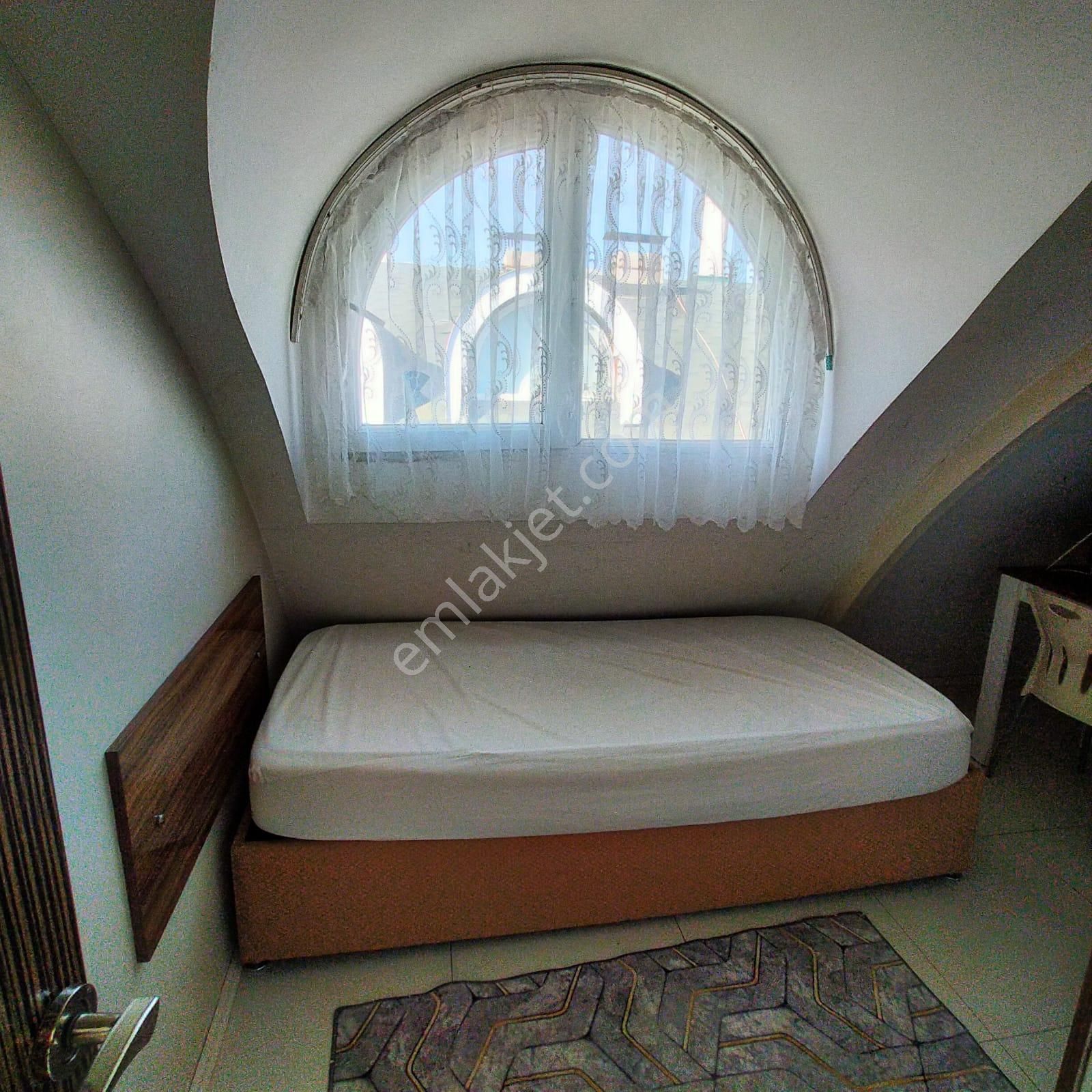 Ender Uysal Gayrimenkulden Yunusemre De Kiralık Teraslı 2+1 Çatı Katı Apart.... - Görsel 6