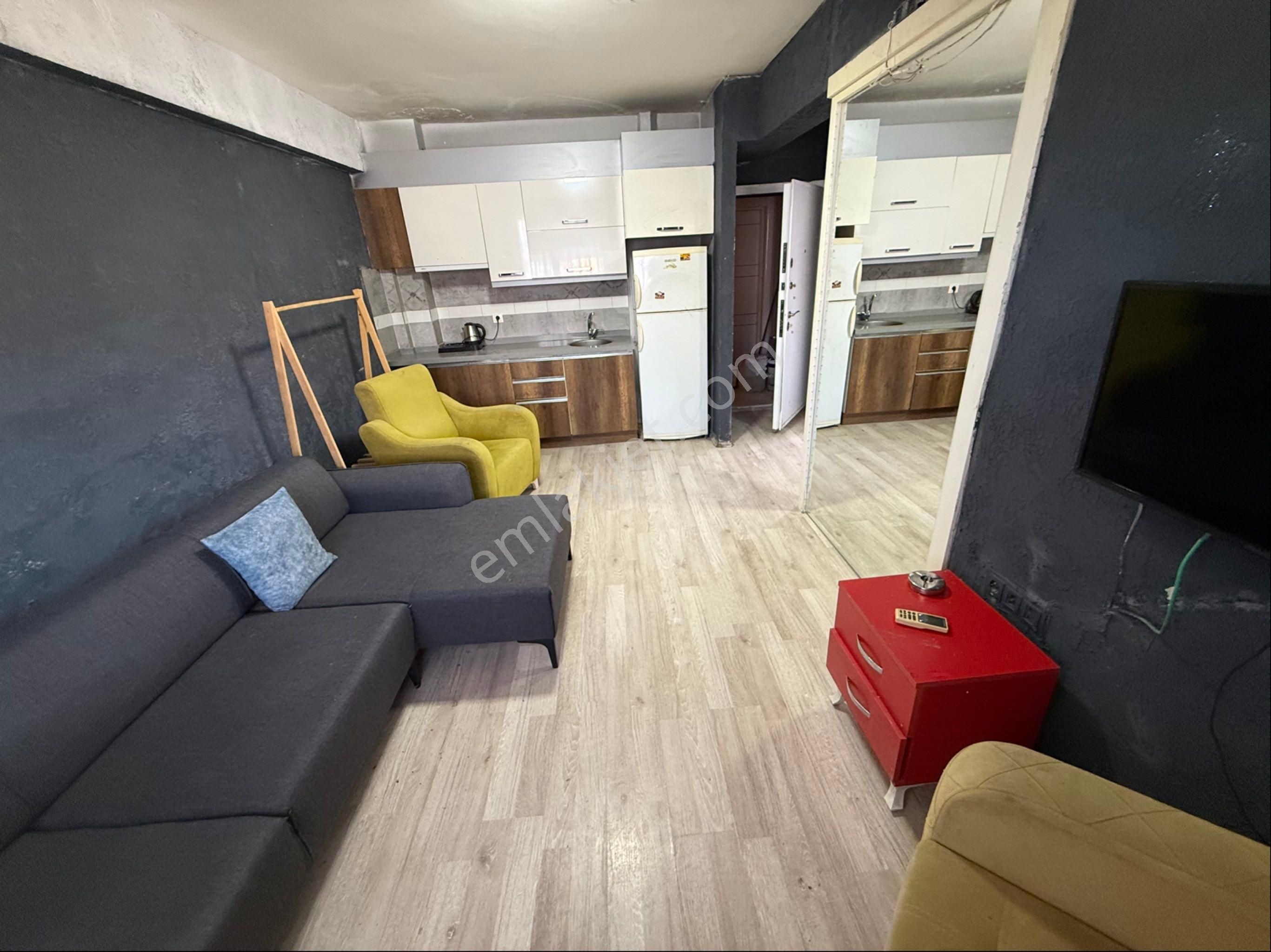 Adatepede Üniversiteye Yürüme Mesafesinde Arakat Eşyalı Satılık Yatırımlık Boş Daire - Görsel 6