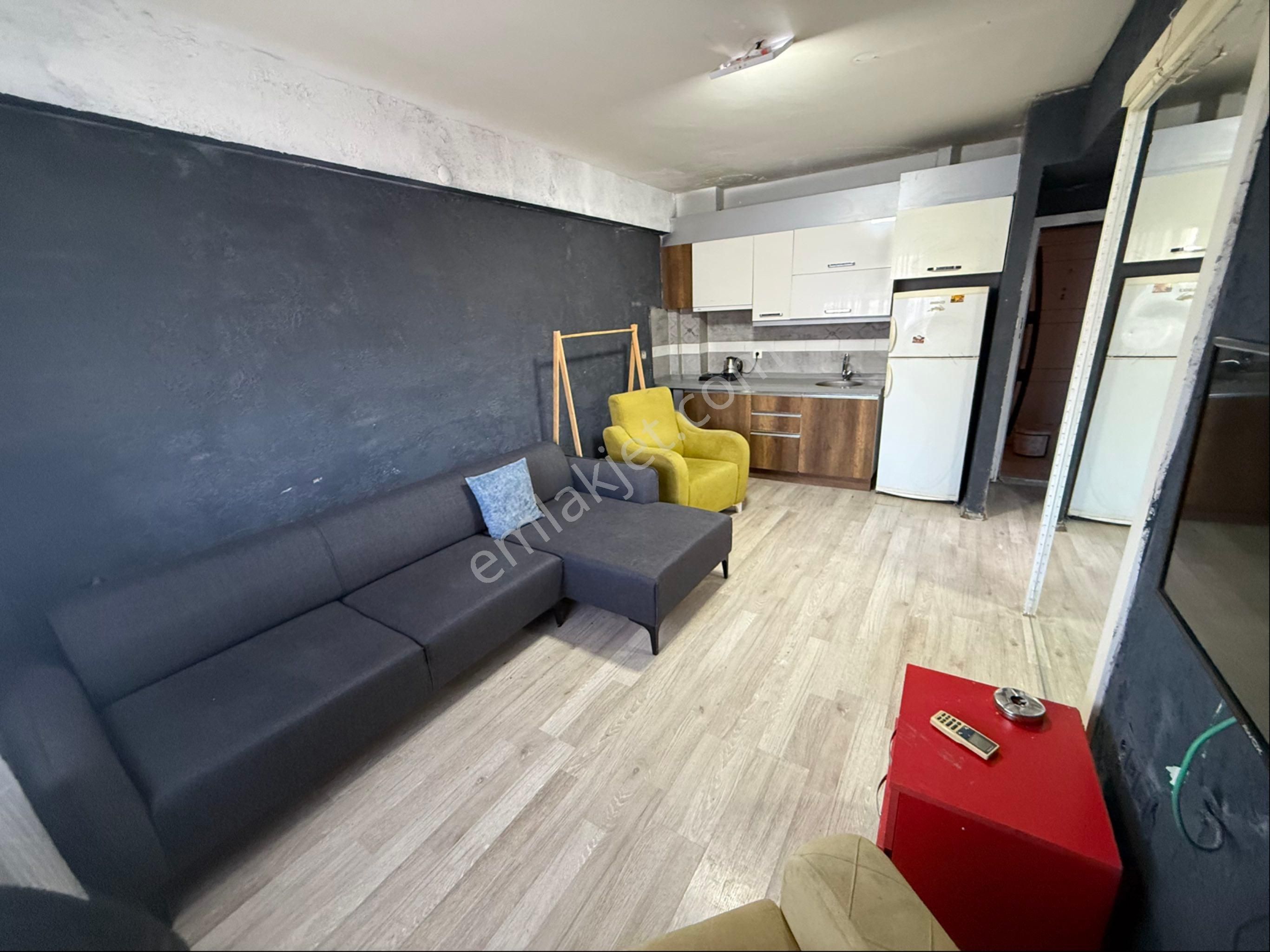 Adatepede Üniversiteye Yürüme Mesafesinde Arakat Eşyalı Satılık Yatırımlık Boş Daire - Görsel 7