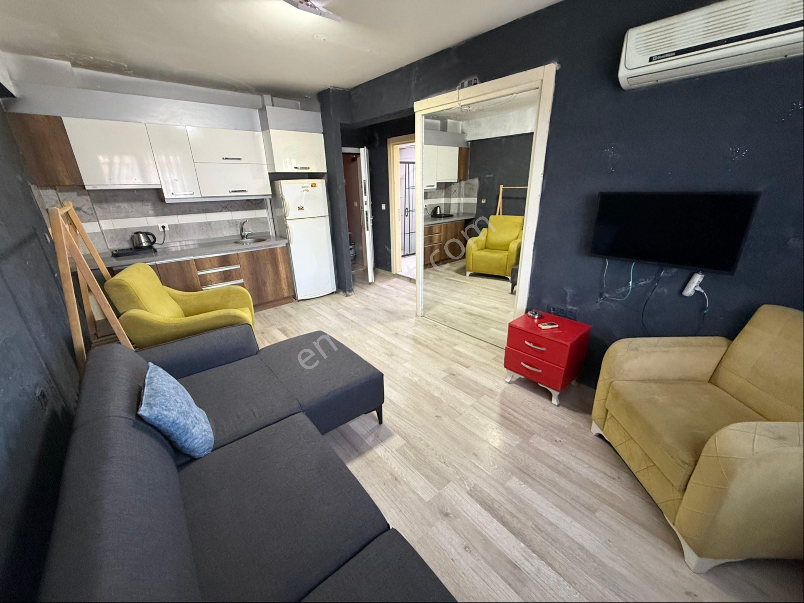 Adatepede Üniversiteye Yürüme Mesafesinde Arakat Eşyalı Satılık Yatırımlık Boş Daire