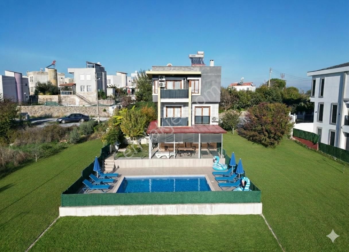 Kuşadası Satılık 4+1 Havuzlu Villa Soğucak'ta - Görsel 4