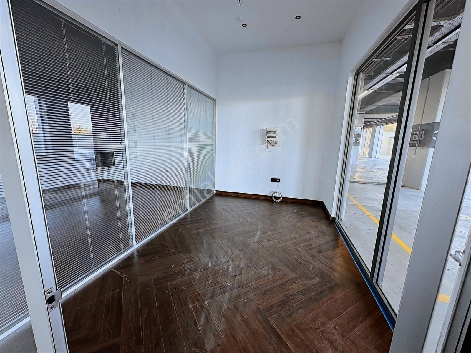 Remax Duygu Ersöz-autogross Giriş,köşe Başı,tem'e Cephe Dükkan - Görsel 7