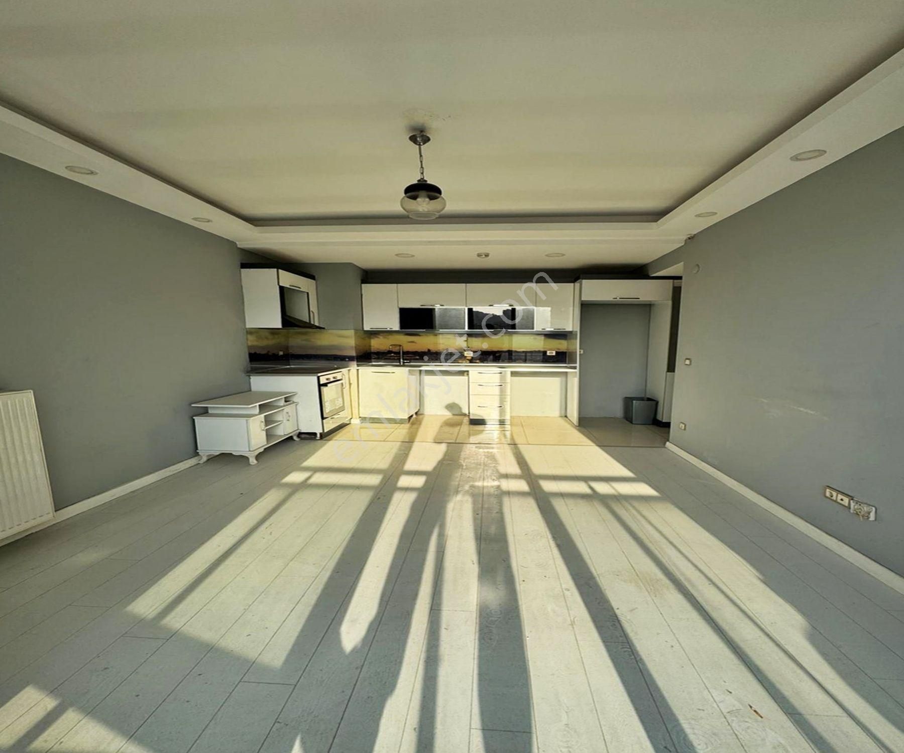 Sosyal Donanımlı Site İçerisinde Büyük Tip 2+1 Satılık Daire!!! - Görsel 2