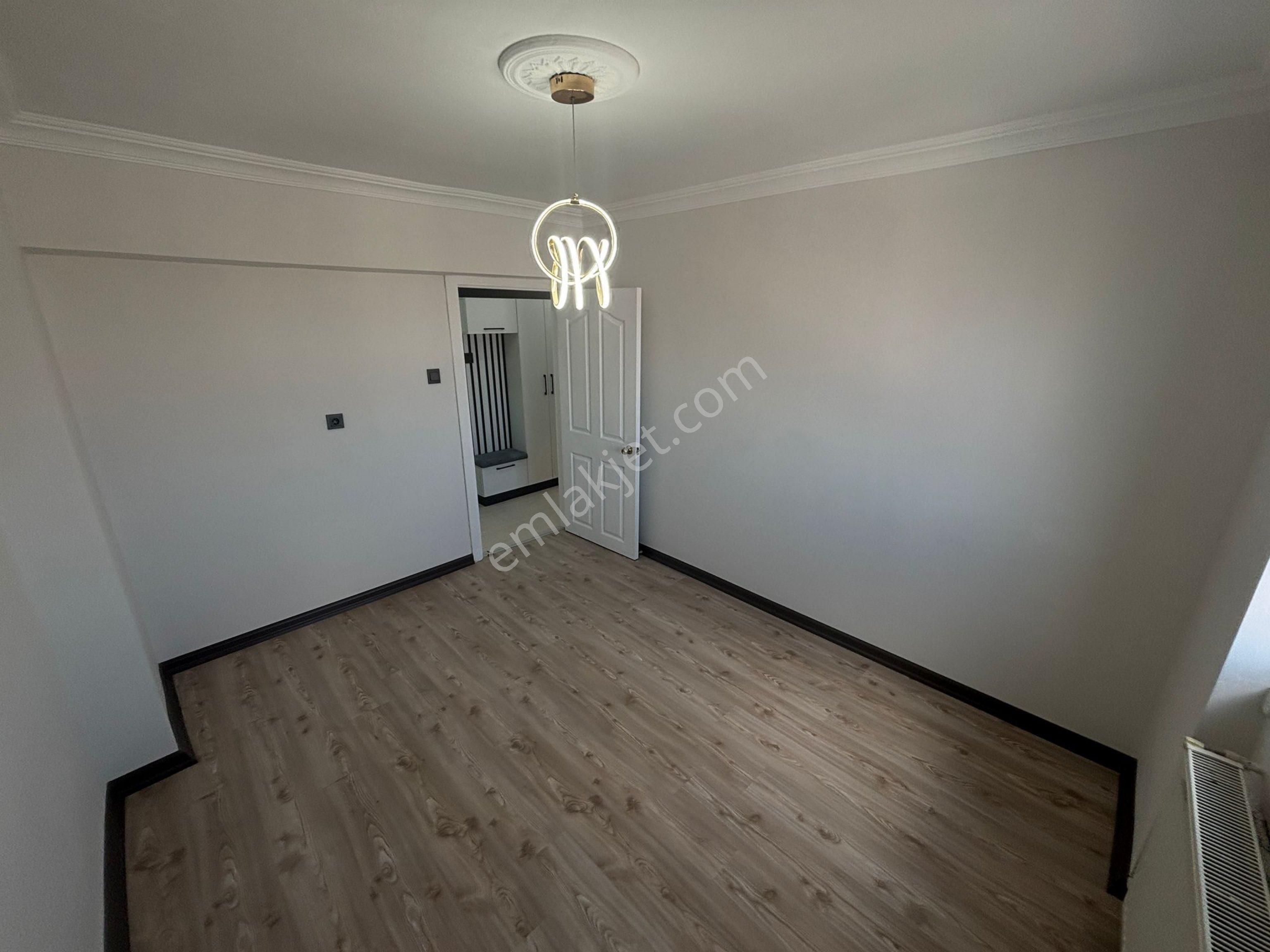 Aktif Emlak’tan Tandoğan Mah’de 3+1 Katta Full Yapılı Satılık Daire!! - Görsel 25