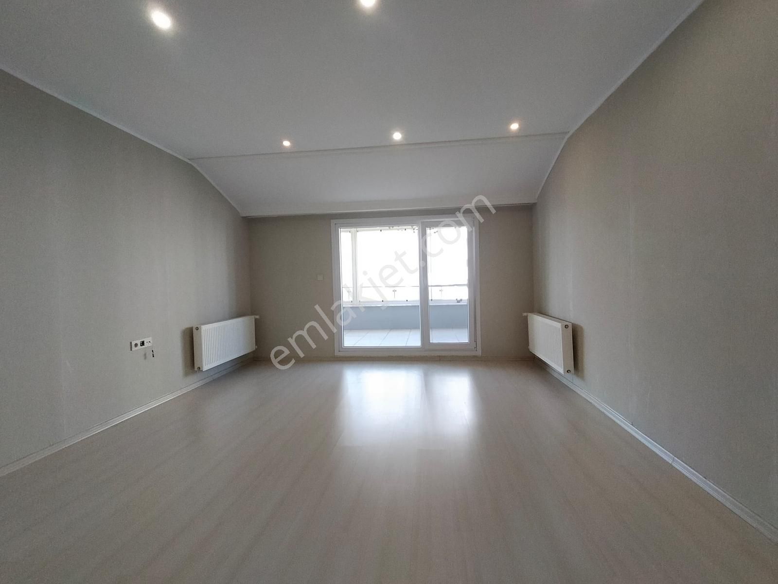 Beylikdüzü Osmanlı Cad. Muhteşem Teraslı 2+1 Geniş Kiralık Daire - Görsel 4