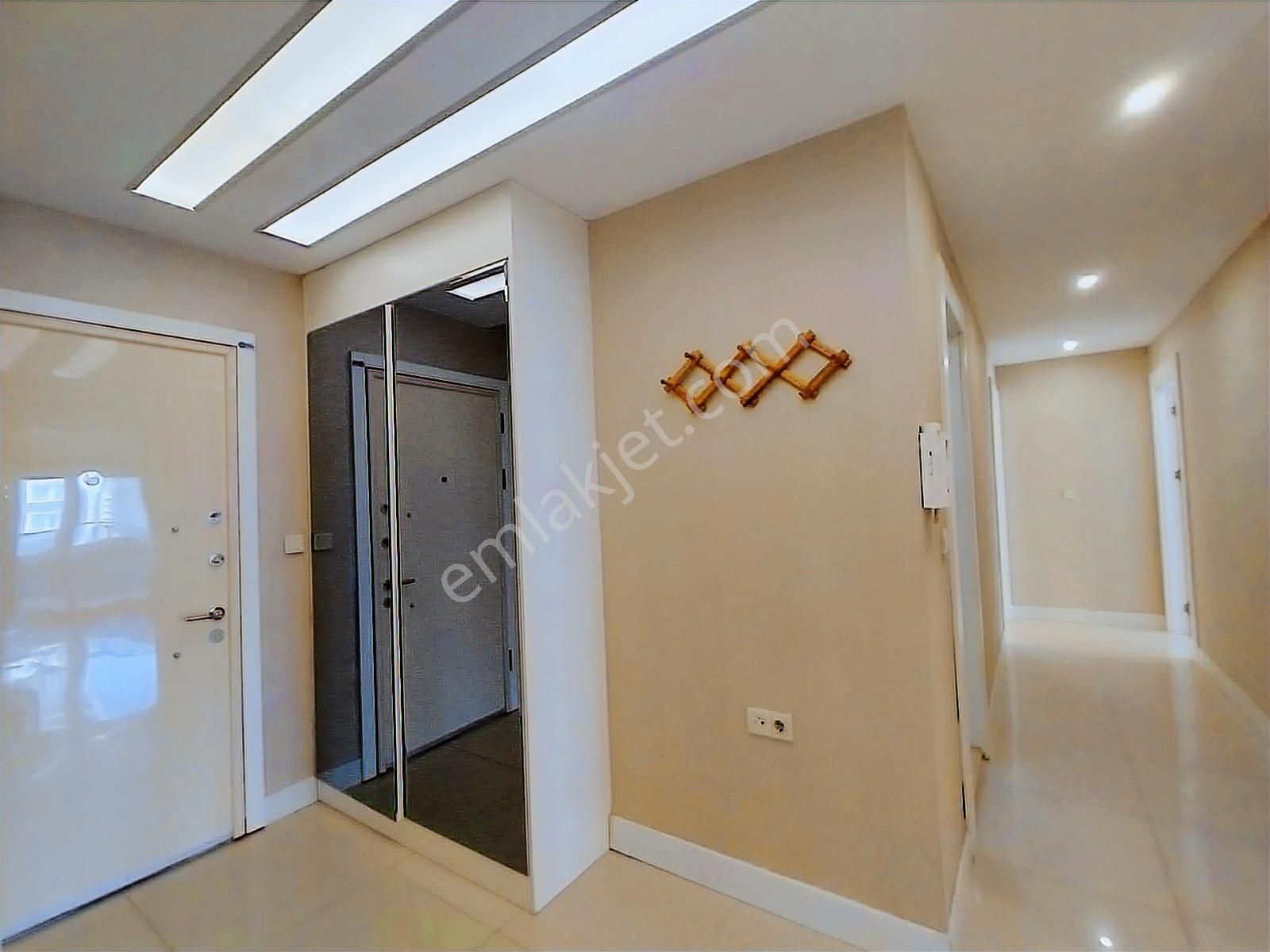 Beylikdüzü Osmanlı Cad. Muhteşem Teraslı 2+1 Geniş Kiralık Daire - Görsel 9