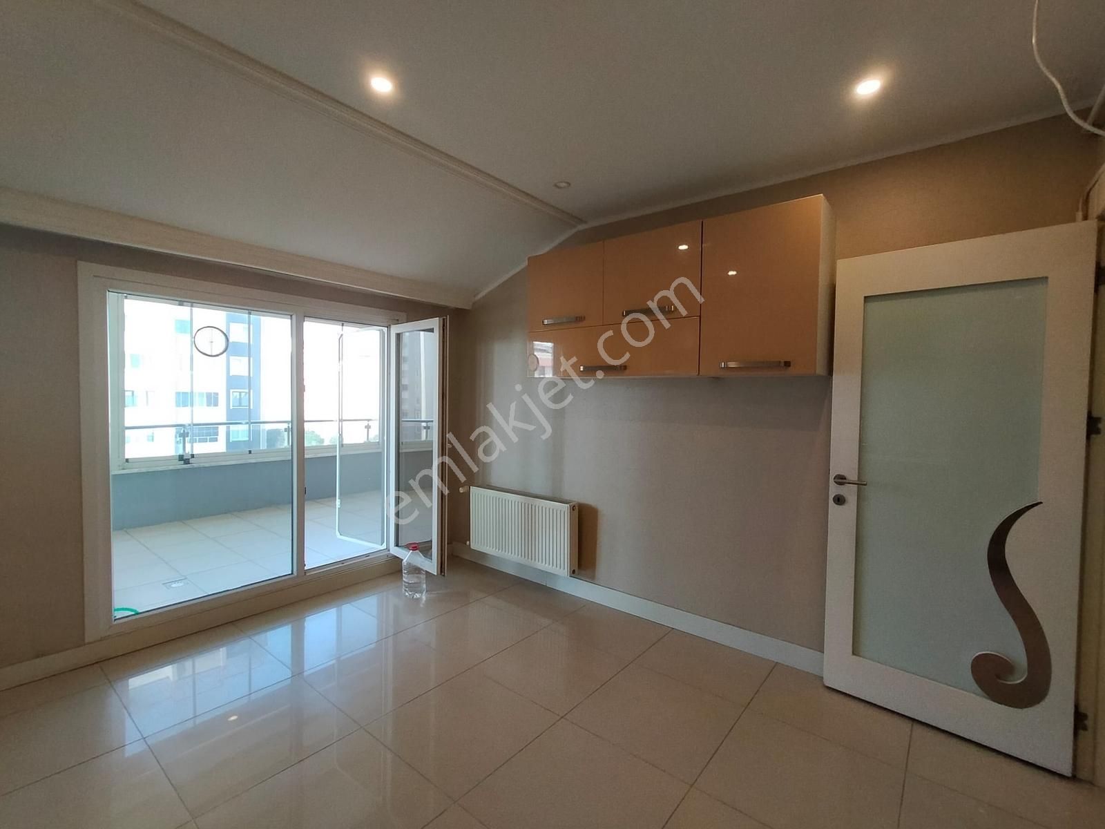 Beylikdüzü Osmanlı Cad. Muhteşem Teraslı 2+1 Geniş Kiralık Daire - Görsel 32