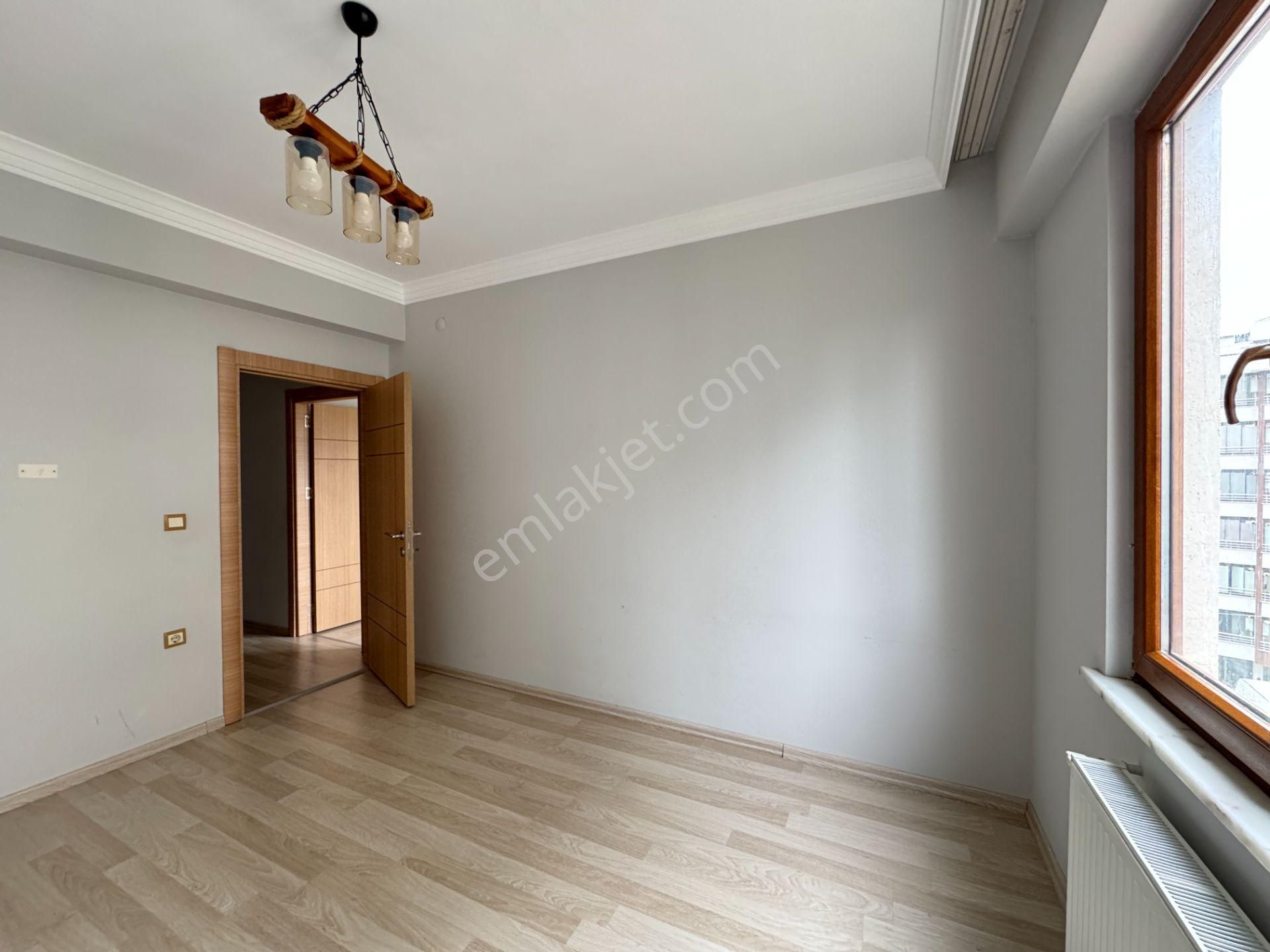 Trabzon Çukurçayır Mahallesi Ak Life 3 Ferah Kiralık Daire - Görsel 24