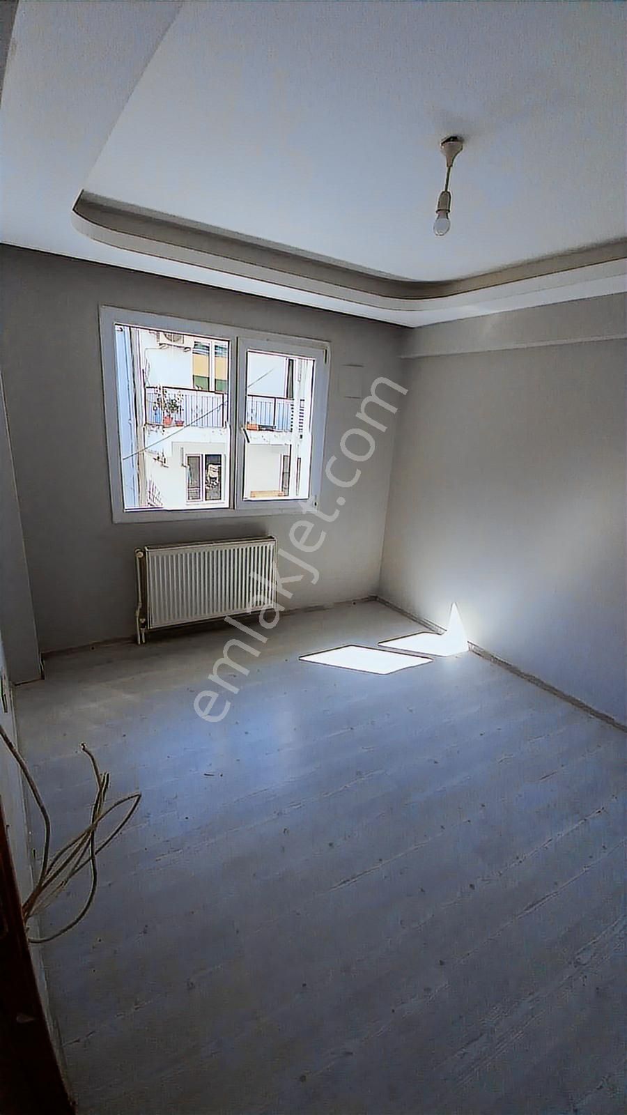 İzmir Buca Yaylacık Mahallesi 1+1 Kiralık Daire - Görsel 2