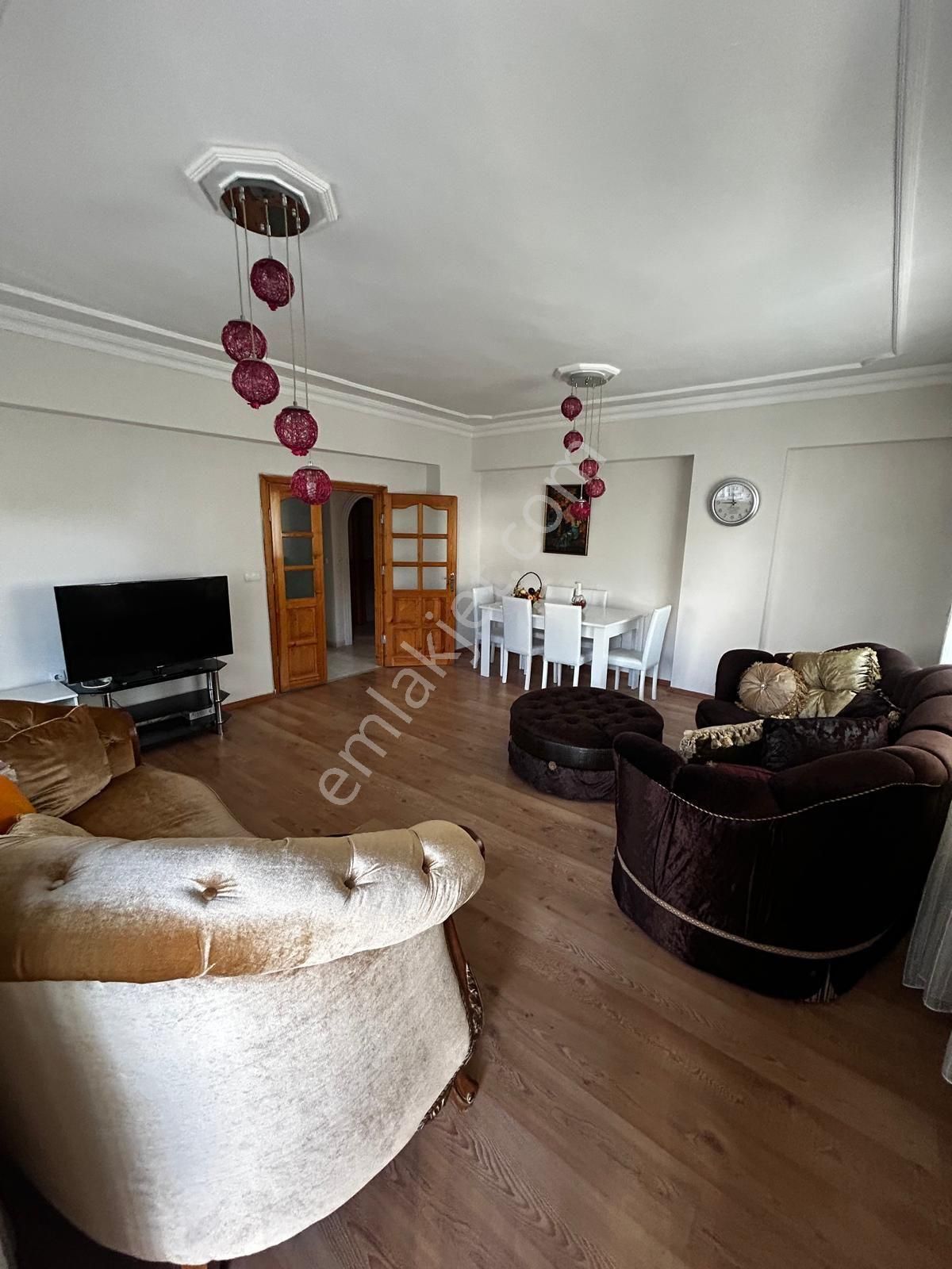 Konyaaltı Öğretmenevleri Mah 3+1 Eşyalı Kiralık Daire