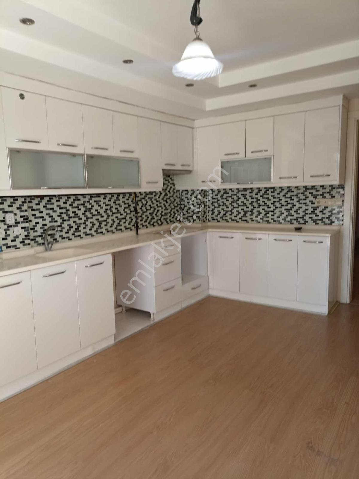Kocabıyık Gayrimenkul'den Tavas Samanlık Kiralık 3+1 Daire