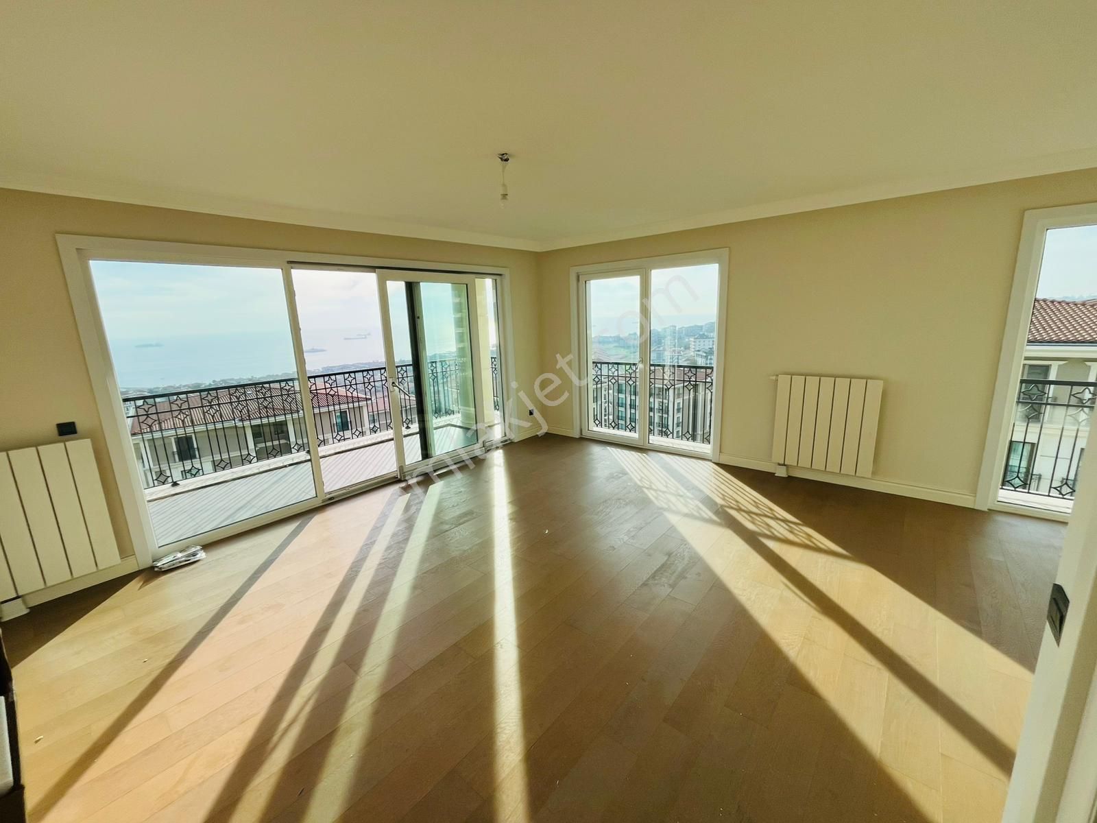 Piyasa Gayrimenkul'den Deniz İstanbul De Satılık 3+1 Daire