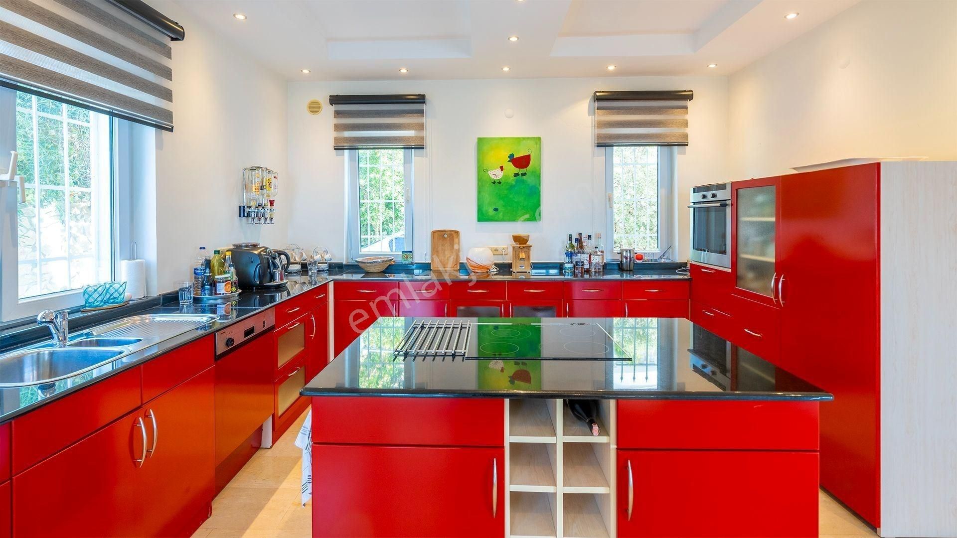 Alanya Bektaş 5+1 Özel Havuzlu Özel Bahçeli Muhteşem Villa - Görsel 6