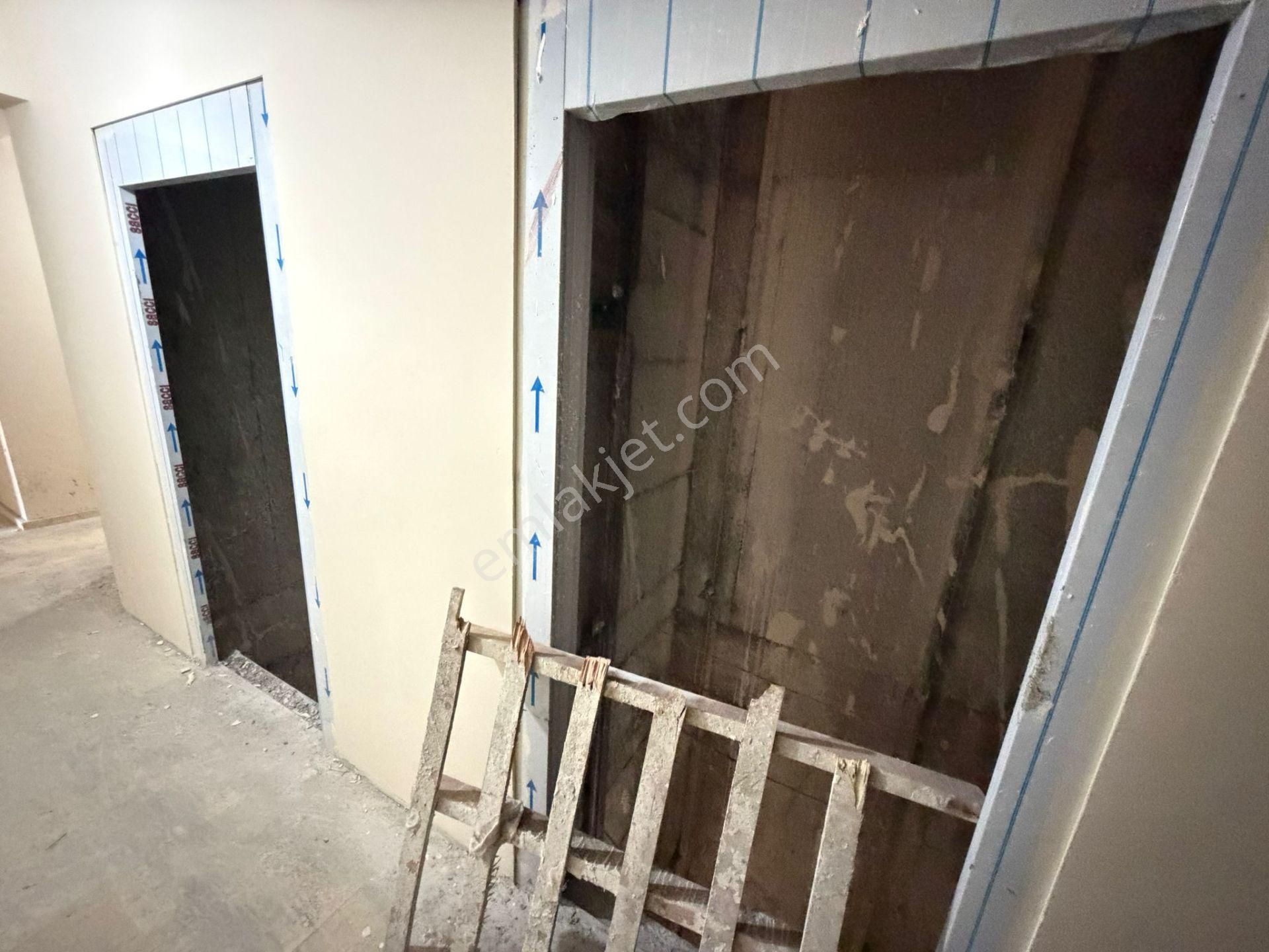 Üç Kardeşler'den 75.yıl Mah Cadde Üstü Sıfır Otoparklı Ara Kat - Görsel 15