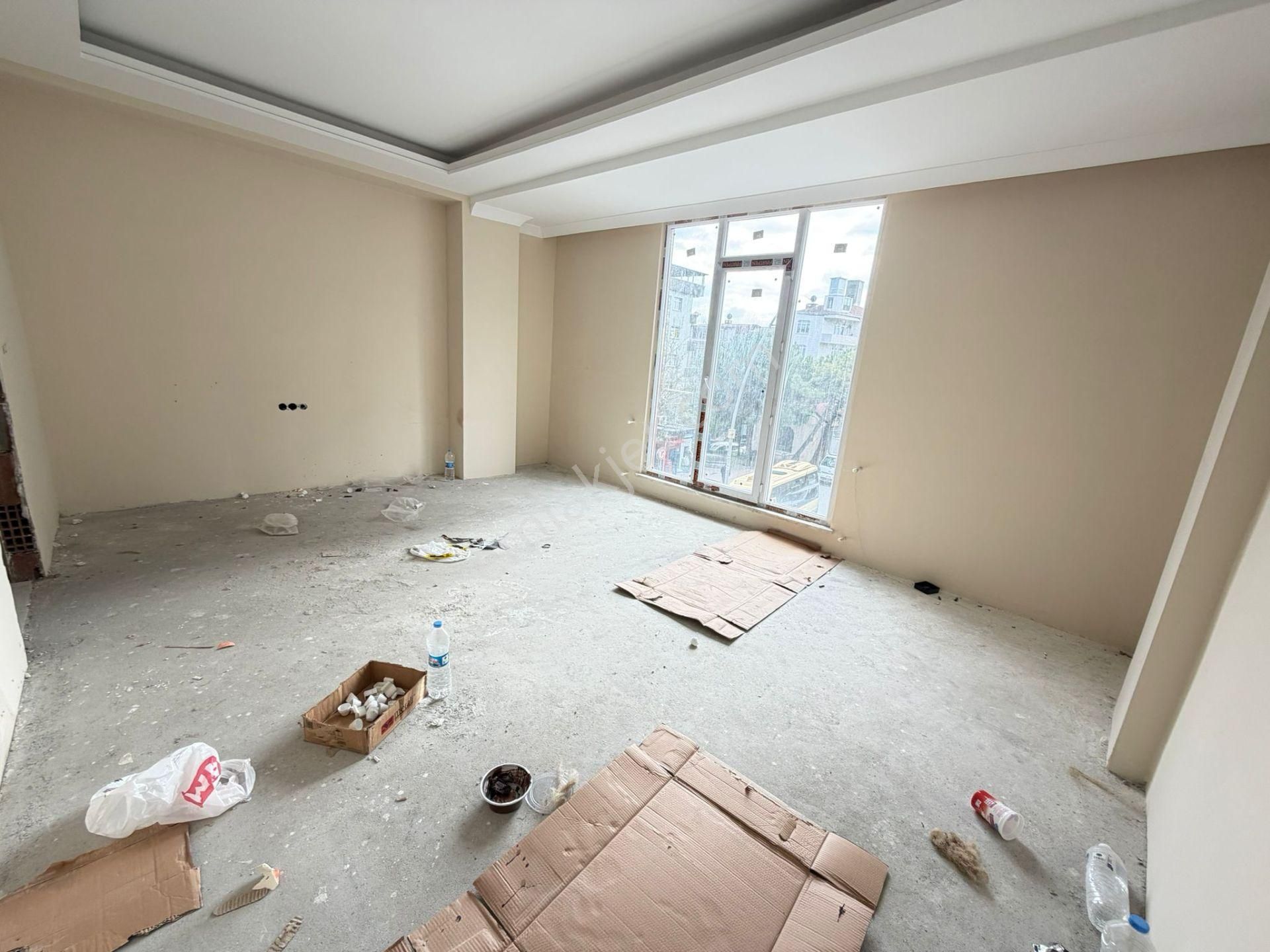 Üç Kardeşler'den 75.yıl Mah Cadde Üstü Sıfır Otoparklı Ara Kat