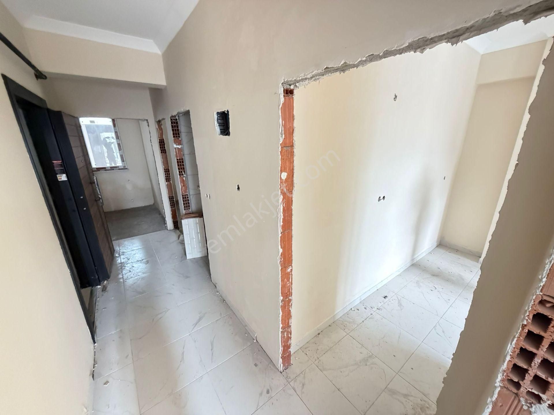 Üç Kardeşler'den 75.yıl Mah Cadde Üstü Sıfır Otoparklı Ara Kat - Görsel 5