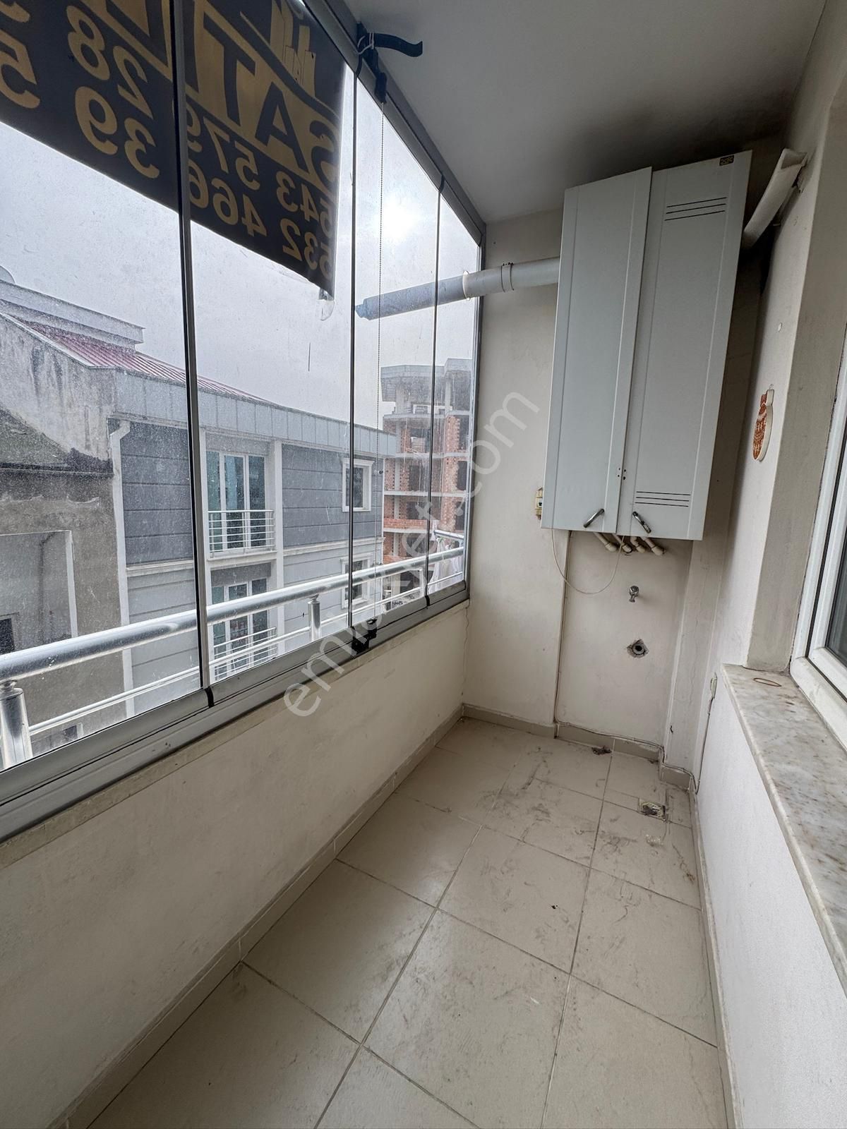 Rekoor Emlaktan Kışlada 12 Yıllık 3+1 Satılık Daire - Görsel 3