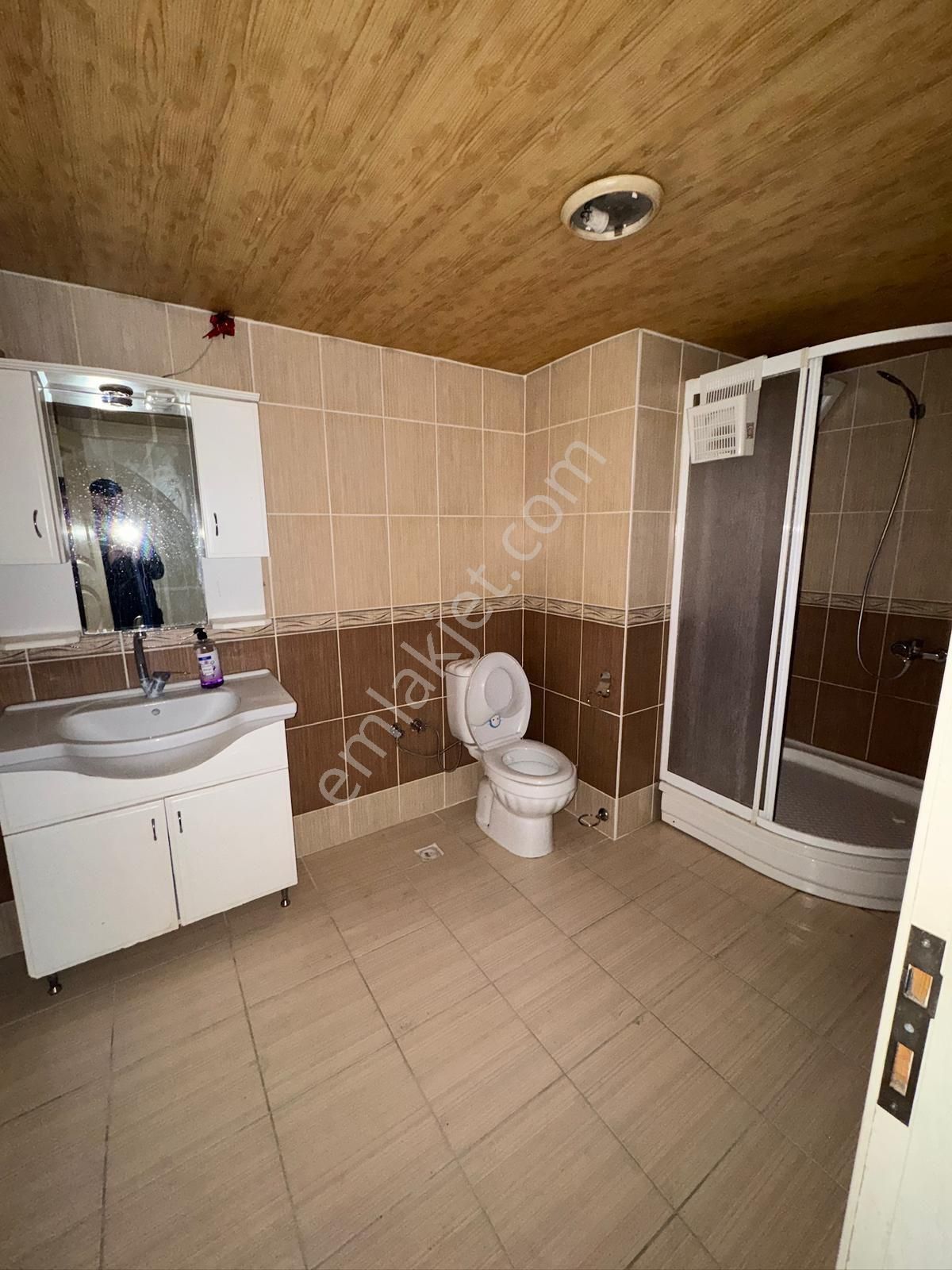 Rekoor Emlaktan Kışlada 12 Yıllık 3+1 Satılık Daire - Görsel 6