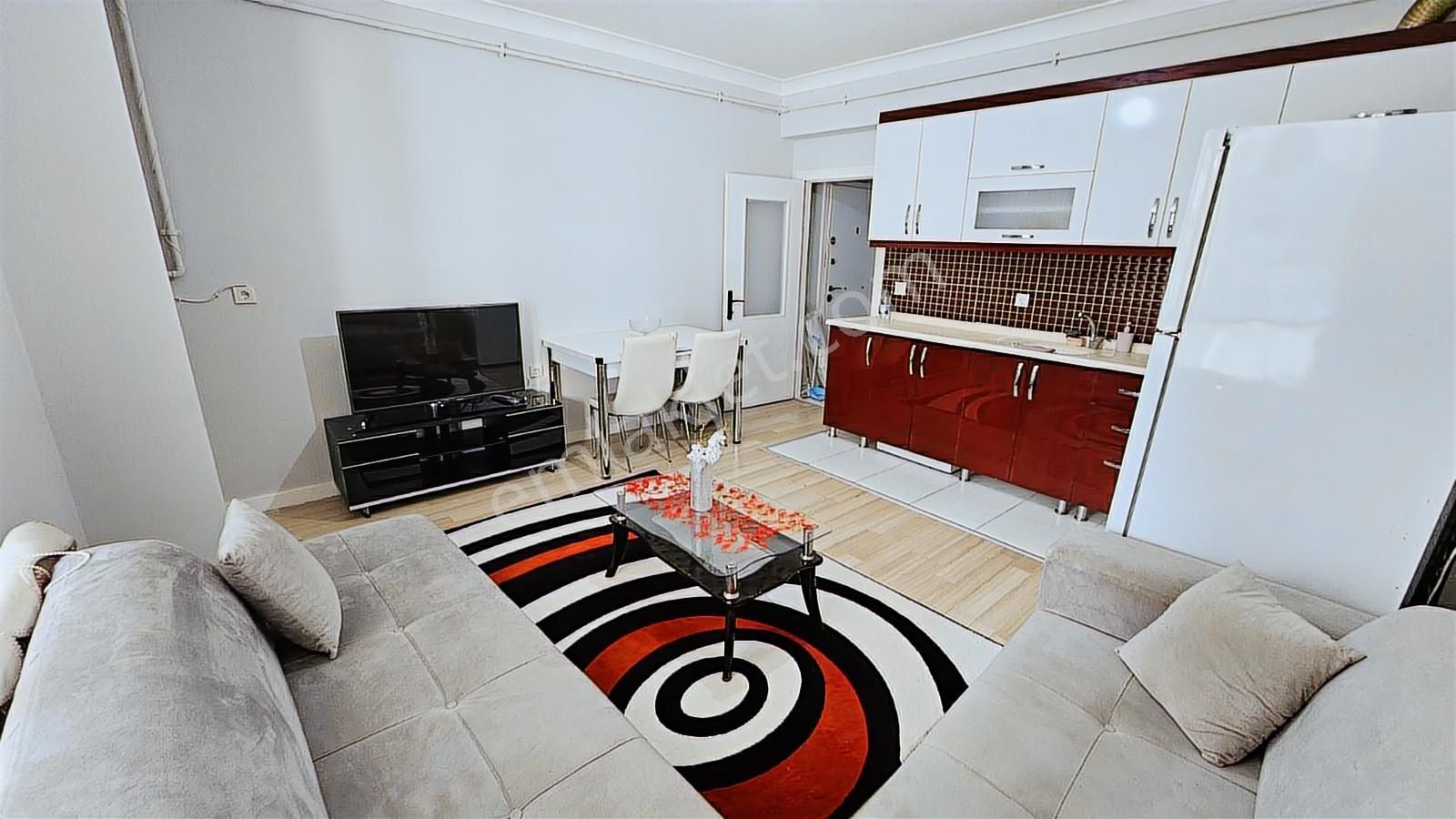 Süvari'de İstasyon Cadde Yakını 1+1 Boyalı Temiz Eşyalı Kiralık - Görsel 11