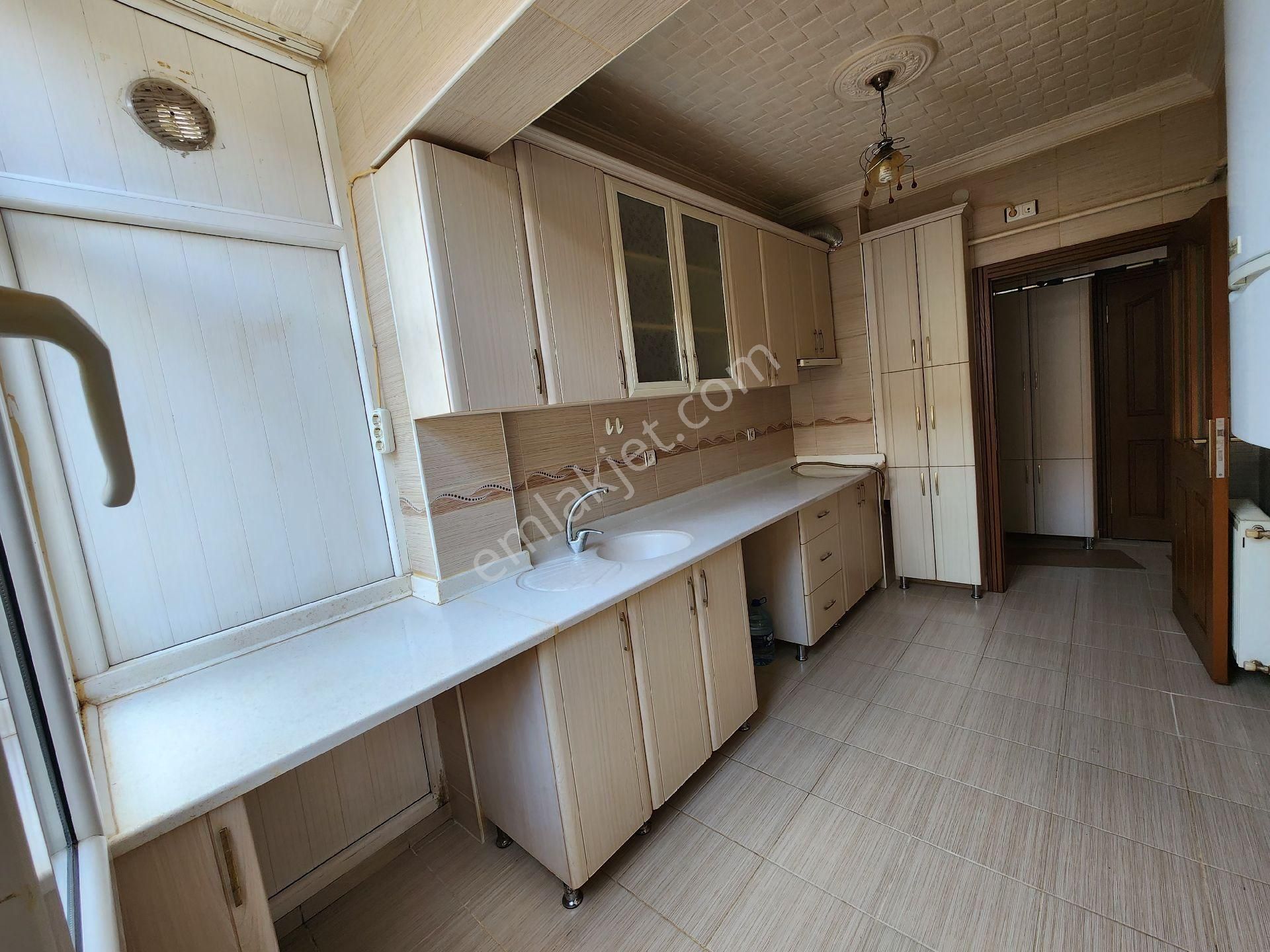 Burak Emlak'dan Kiralık Daire Kurtuluş Dedeefendi Cd. 3+1 - Görsel 24