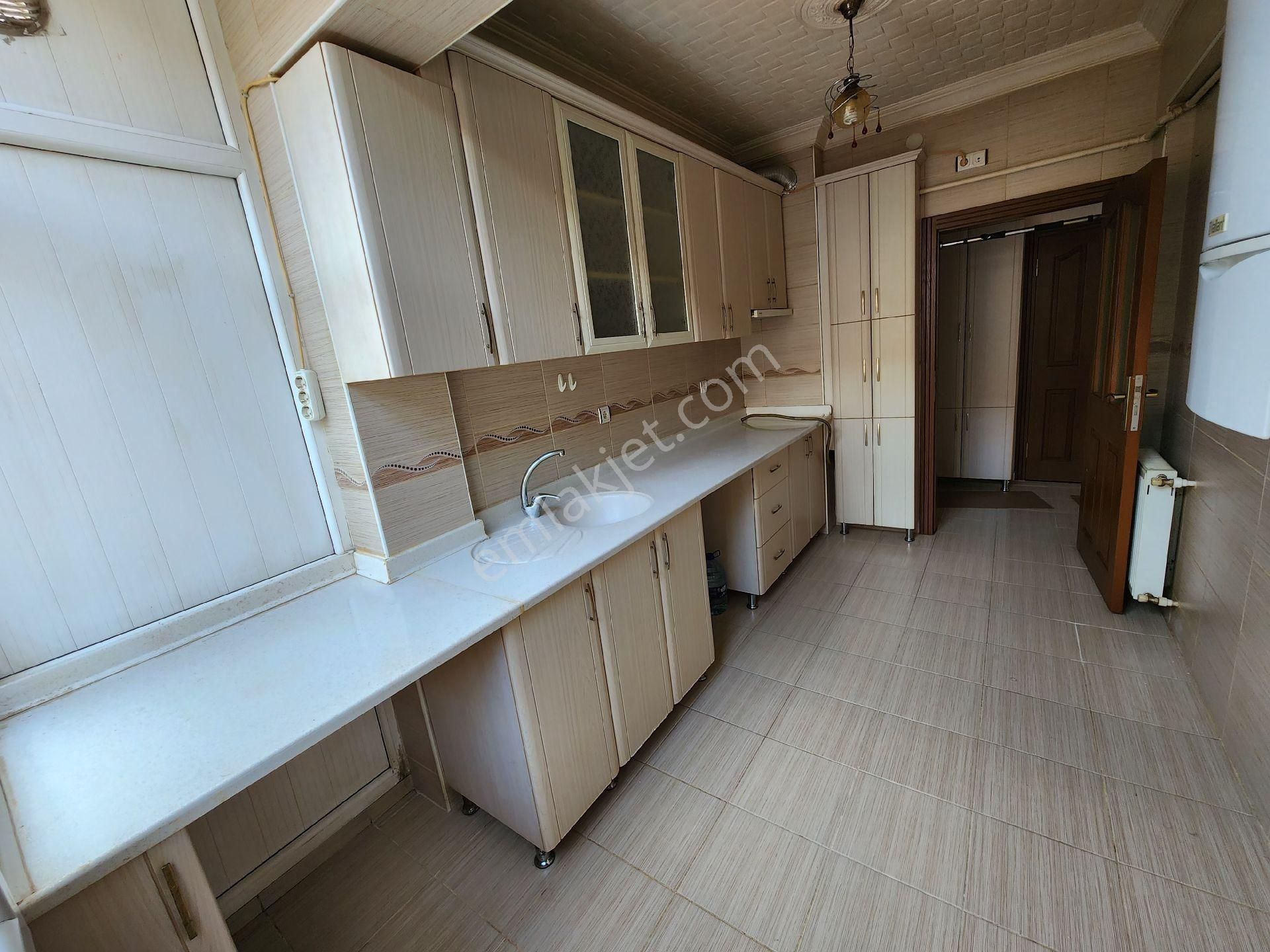 Burak Emlak'dan Kiralık Daire Kurtuluş Dedeefendi Cd. 3+1 - Görsel 23