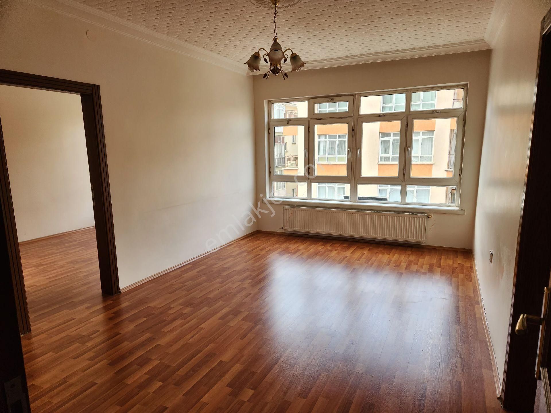 Burak Emlak'dan Kiralık Daire Kurtuluş Dedeefendi Cd. 3+1