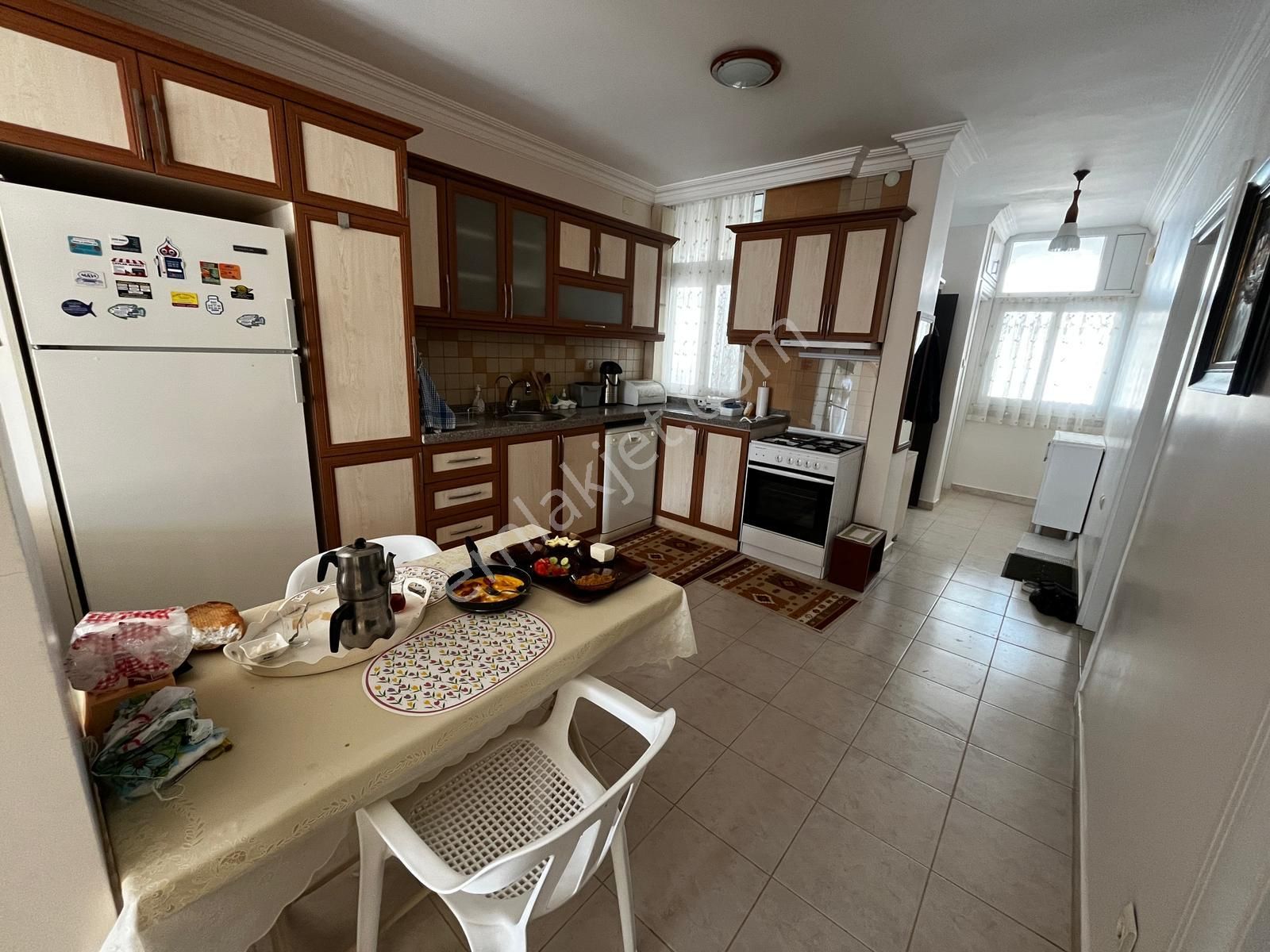 Mersin Erdemli Deniz Kenarında Satılık Eşyalı 2+1 Daire