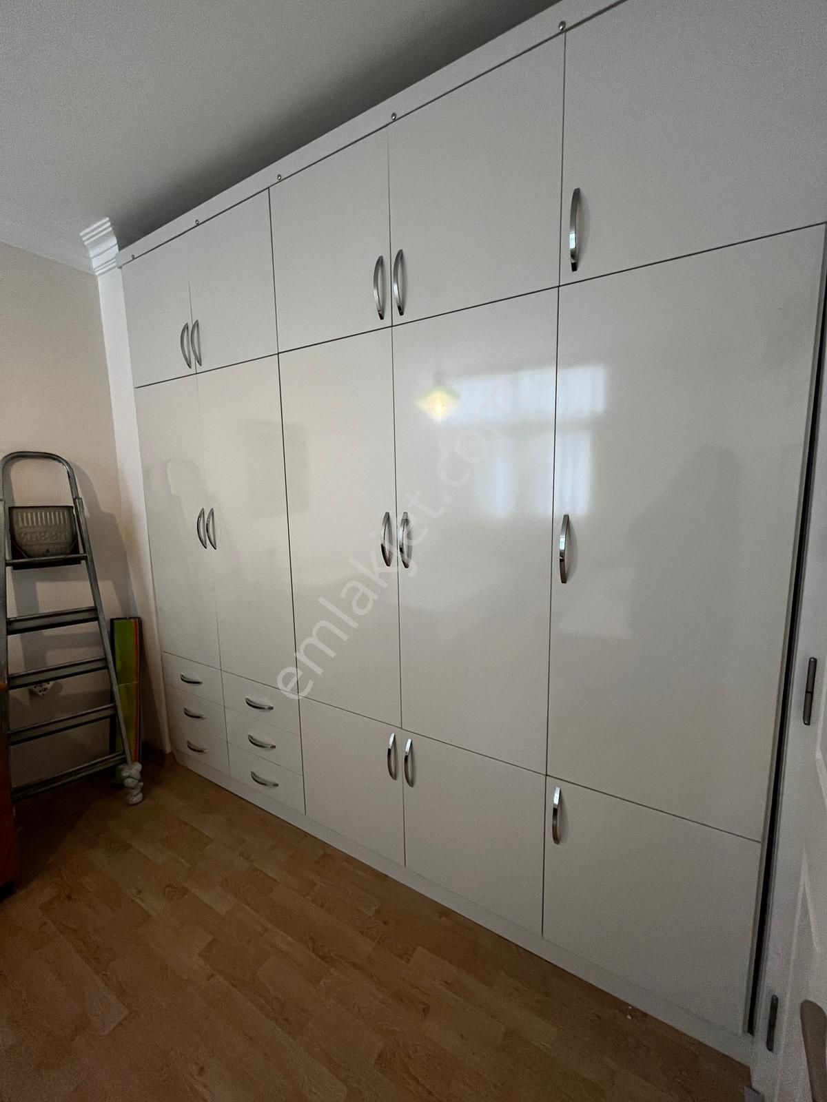 Mersin Erdemli Deniz Kenarında Satılık Eşyalı 2+1 Daire - Görsel 13