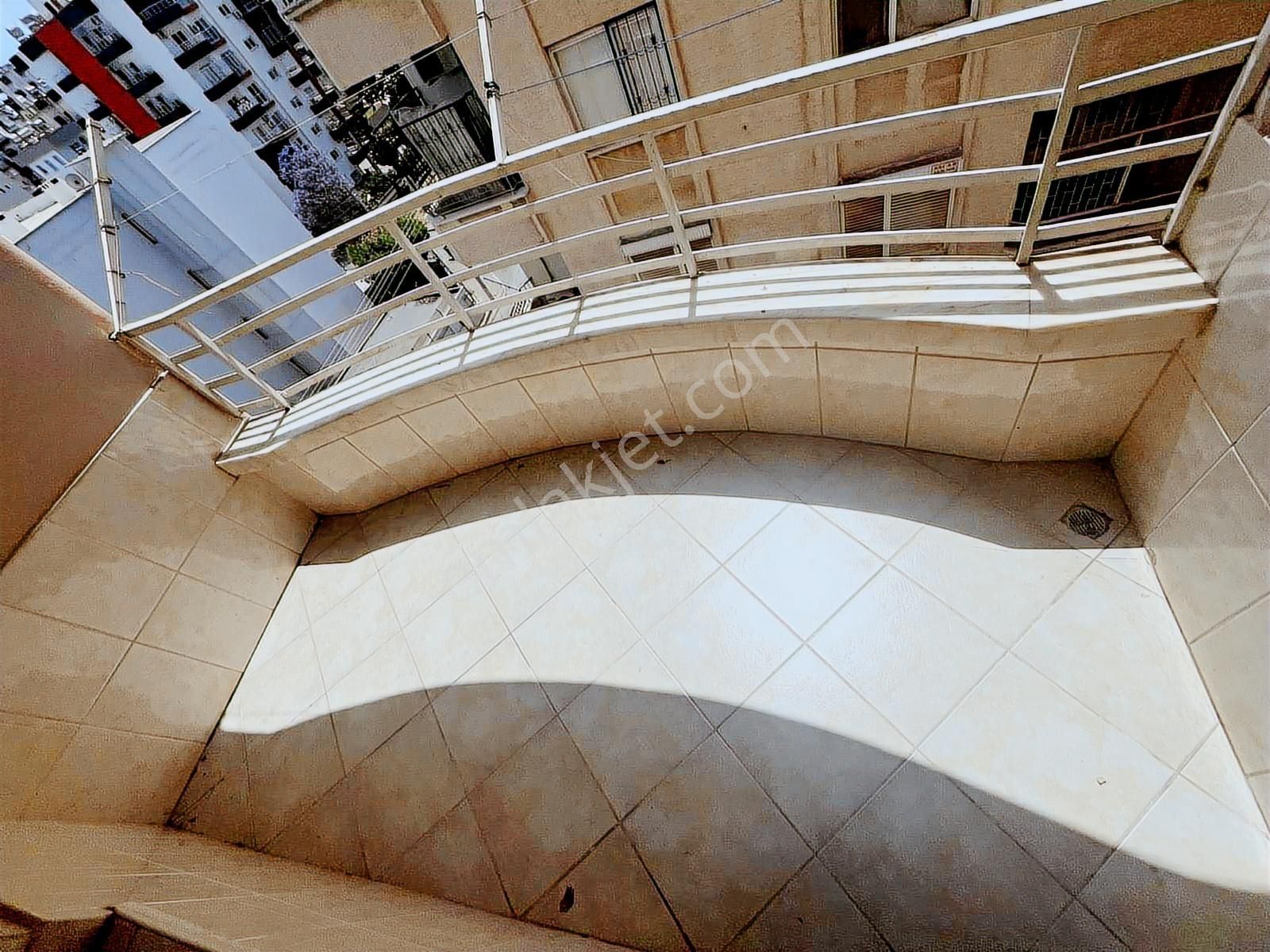 Hcl'den Gerçek Geniş 3+1 /3 Balkon/merkezi Konumda Satılık Daire - Görsel 15