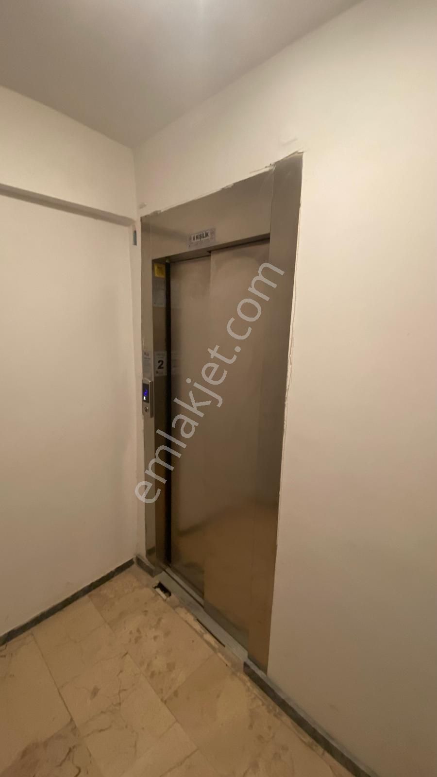 Çanakkale Biga Merkezde Kiralık 1+1 Daire - Görsel 3