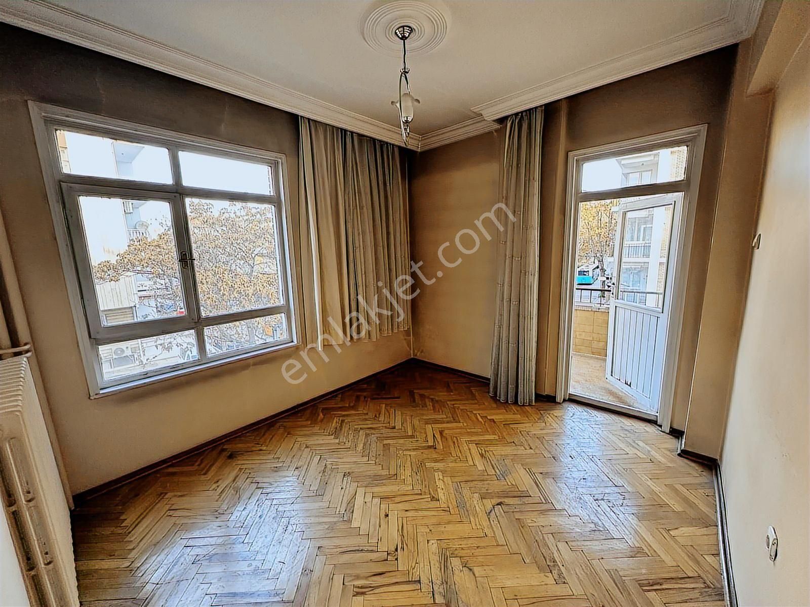 Güvenlik Ve Kuveyt Cd. Otoparklı Satılık 3+1 Daire - Görsel 5