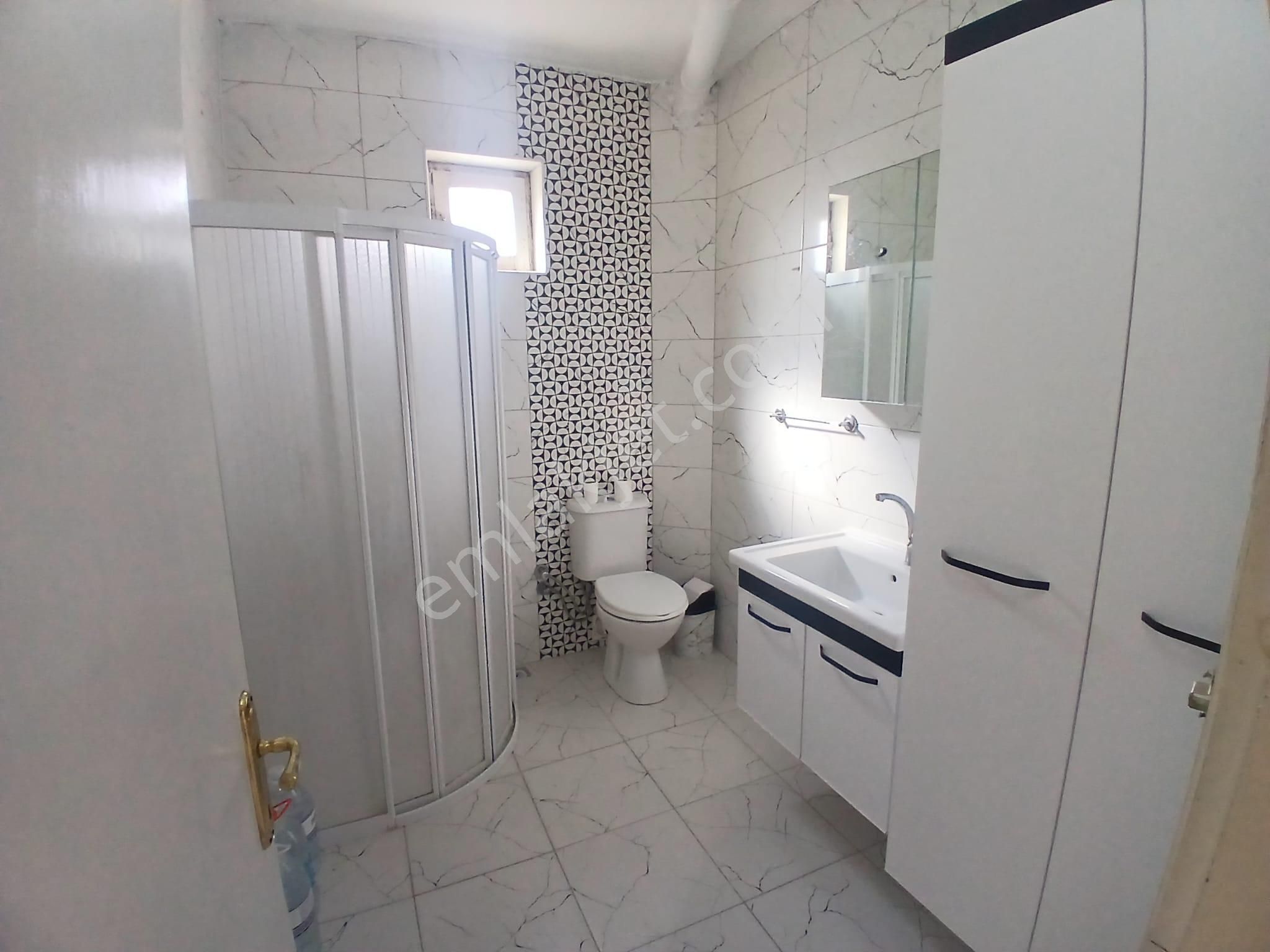 Akçay Emlak'tan Akşehir Altunkalem Mahallesi Altunkalem Parkı Yanında Kiralık 3+1 Daire - Görsel 6