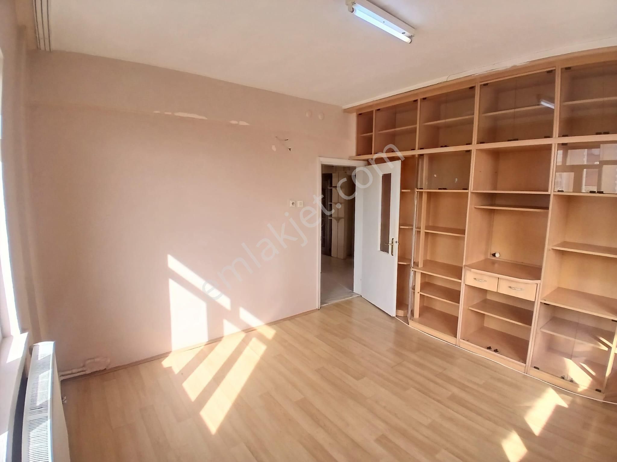Akçay Emlak'tan Akşehir Altunkalem Mahallesi Altunkalem Parkı Yanında Kiralık 3+1 Daire - Görsel 17