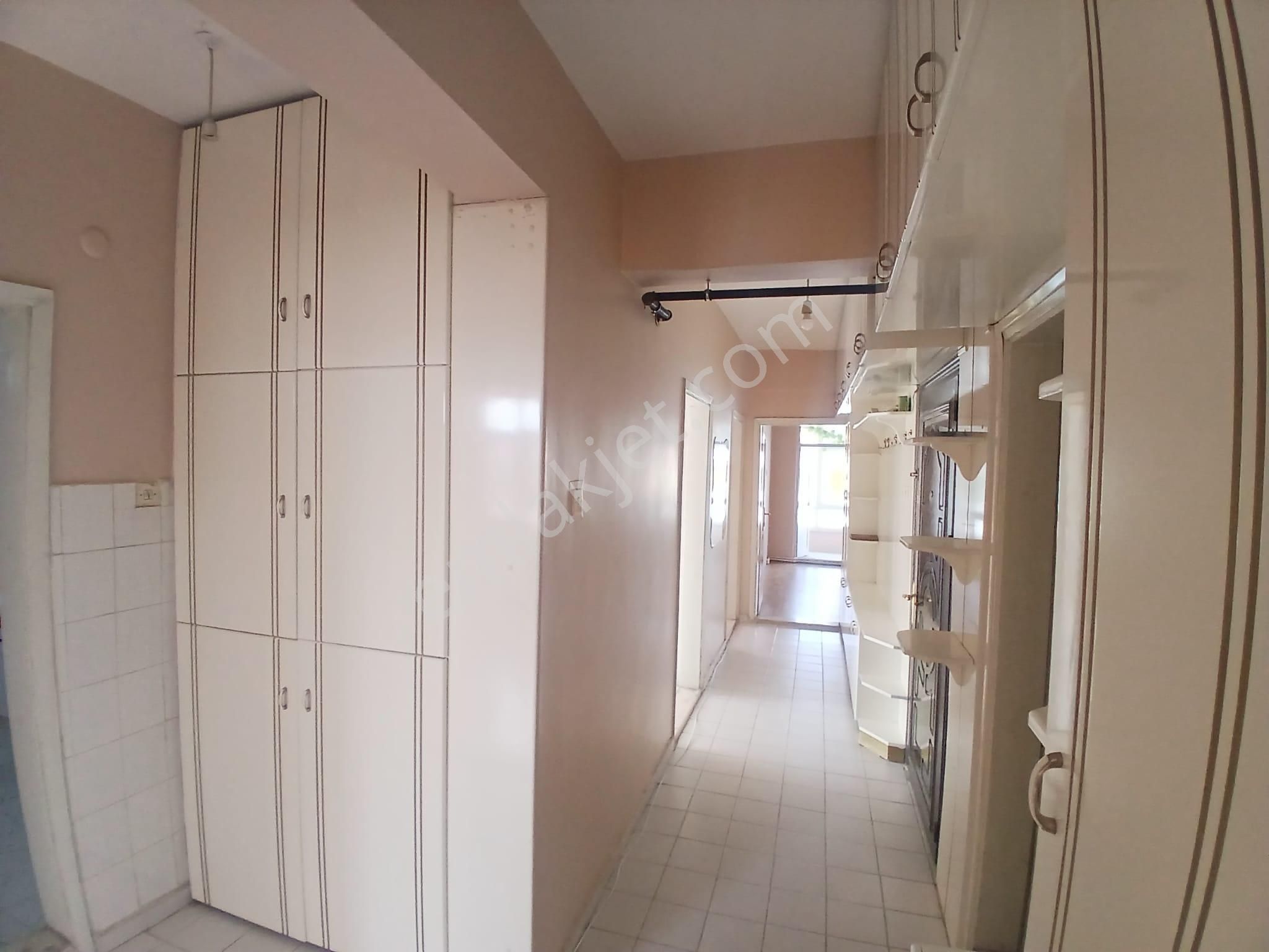 Akçay Emlak'tan Akşehir Altunkalem Mahallesi Altunkalem Parkı Yanında Kiralık 3+1 Daire - Görsel 27