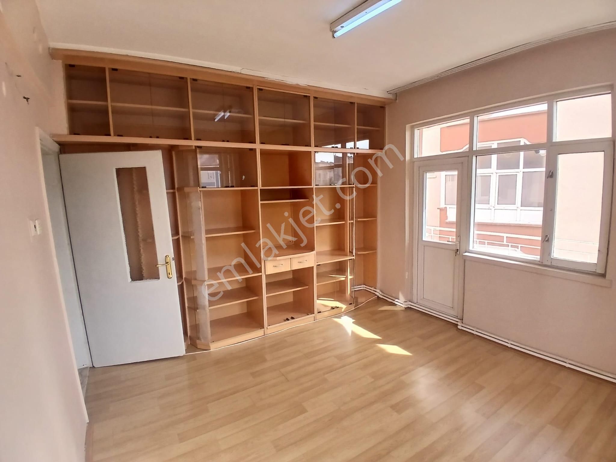 Akçay Emlak'tan Akşehir Altunkalem Mahallesi Altunkalem Parkı Yanında Kiralık 3+1 Daire - Görsel 16