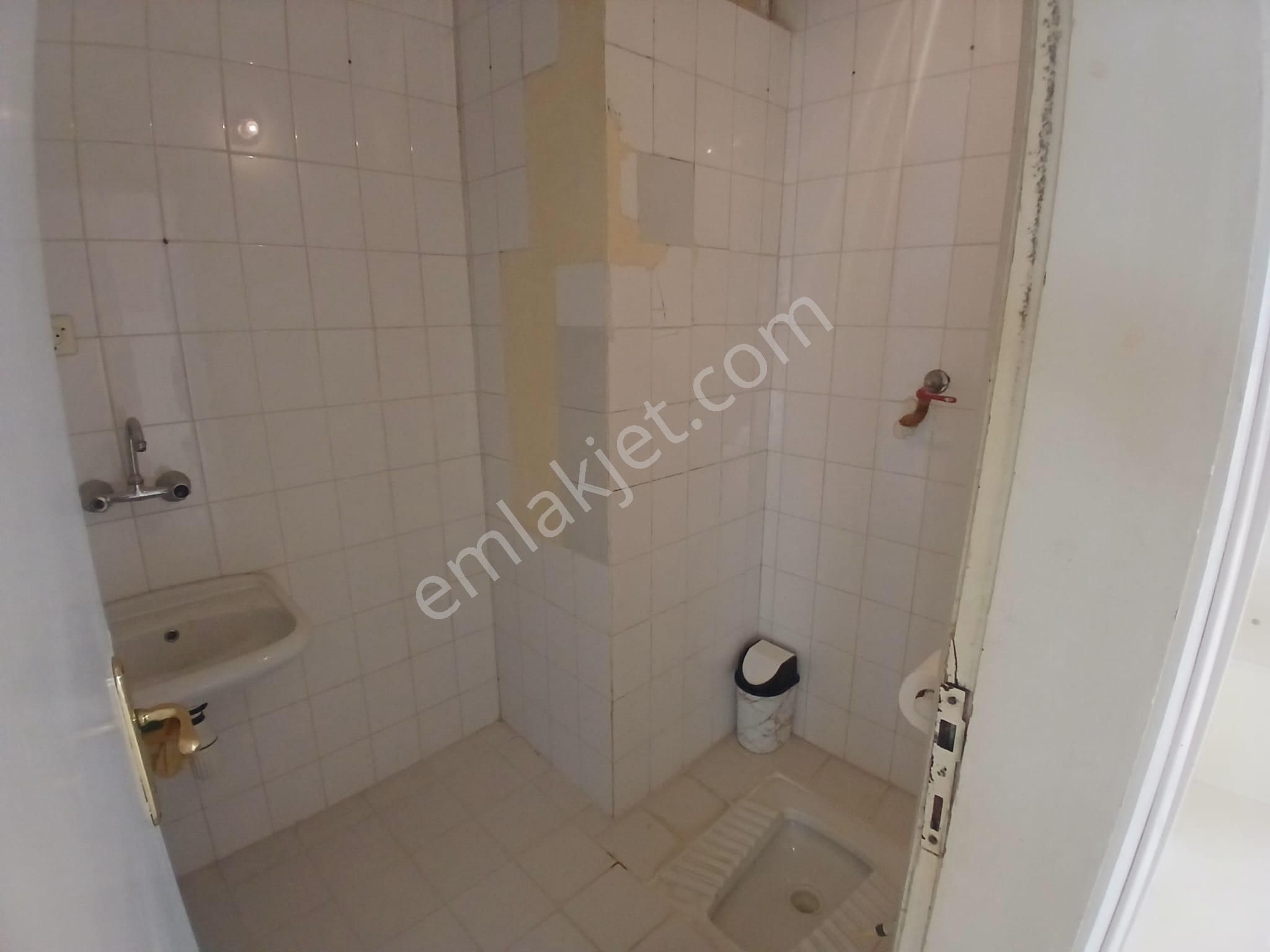 Akçay Emlak'tan Akşehir Altunkalem Mahallesi Altunkalem Parkı Yanında Kiralık 3+1 Daire - Görsel 23