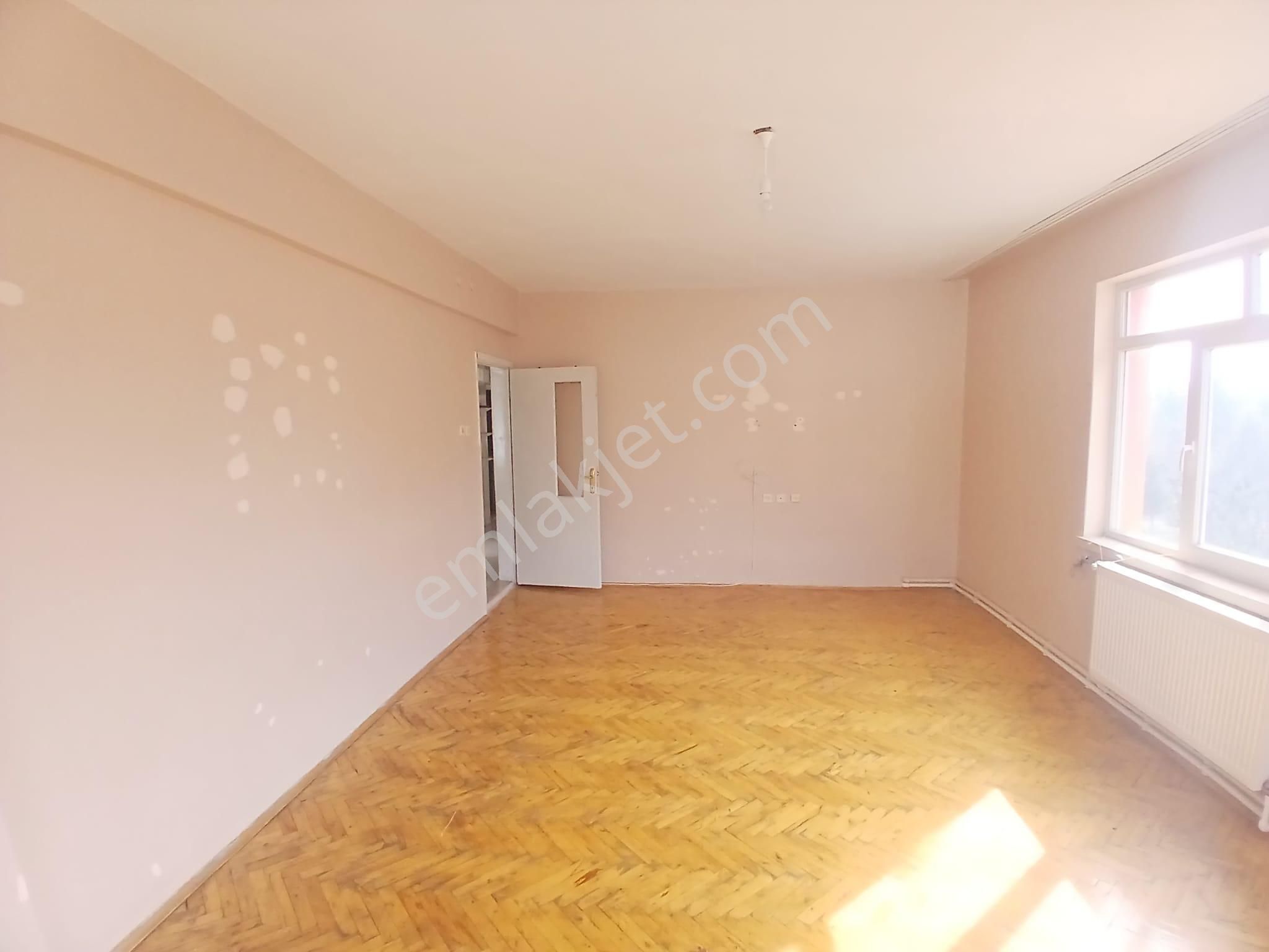 Akçay Emlak'tan Akşehir Altunkalem Mahallesi Altunkalem Parkı Yanında Kiralık 3+1 Daire - Görsel 12