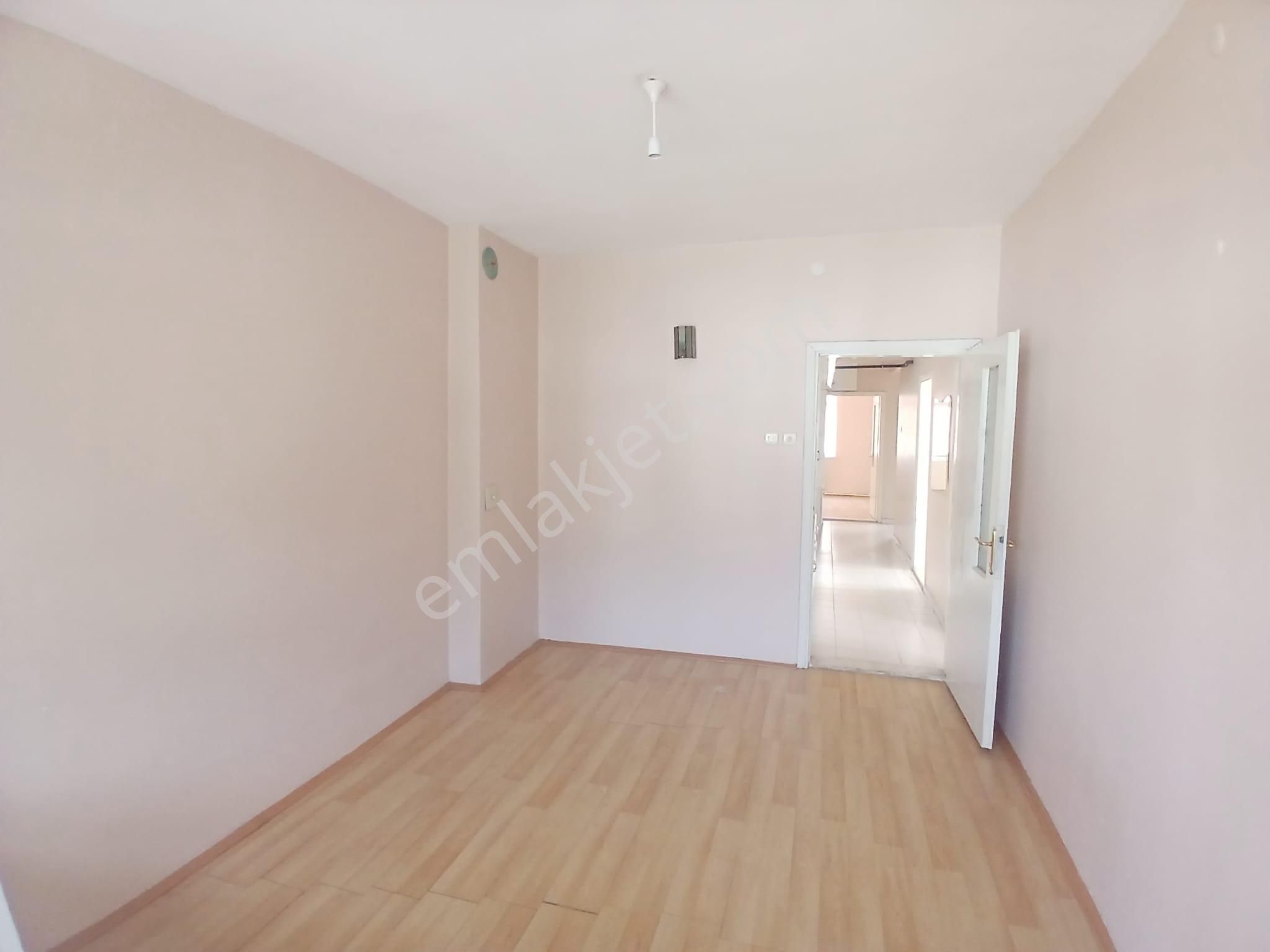 Akçay Emlak'tan Akşehir Altunkalem Mahallesi Altunkalem Parkı Yanında Kiralık 3+1 Daire - Görsel 15