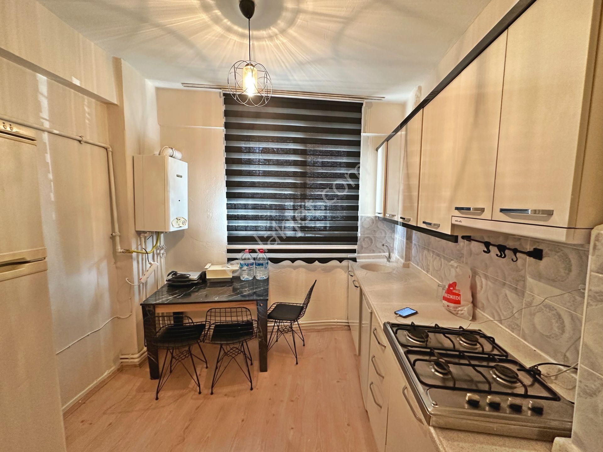 Cebeci Şehitlik Yakını Full Eşyalı Ön Cephede 2+1 Kiralık Daire - Görsel 12