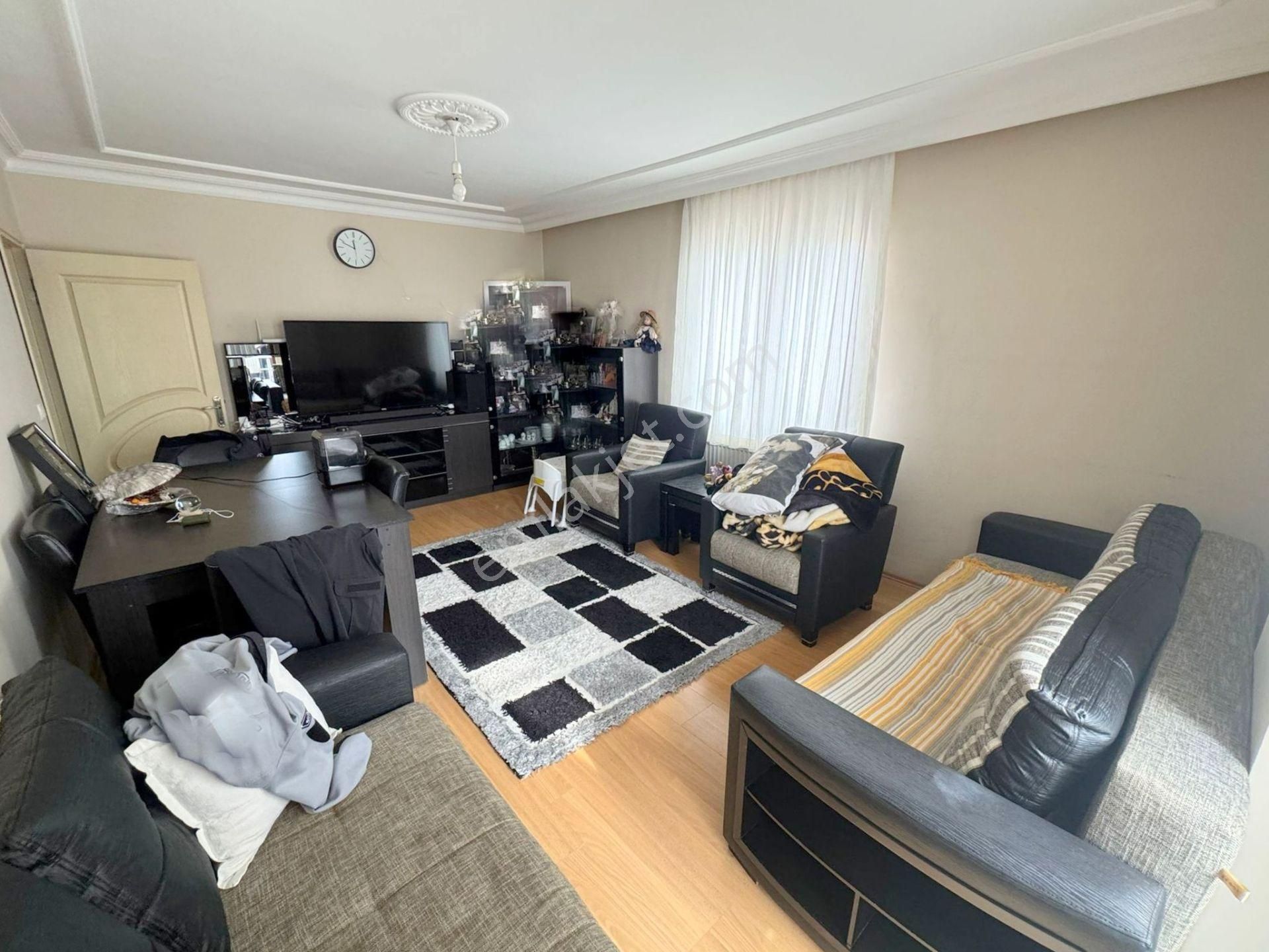 Mertcan'dan Şeyhli Mah.iskanlı Açık Balkonlu Ara Kat 2+1 Daire