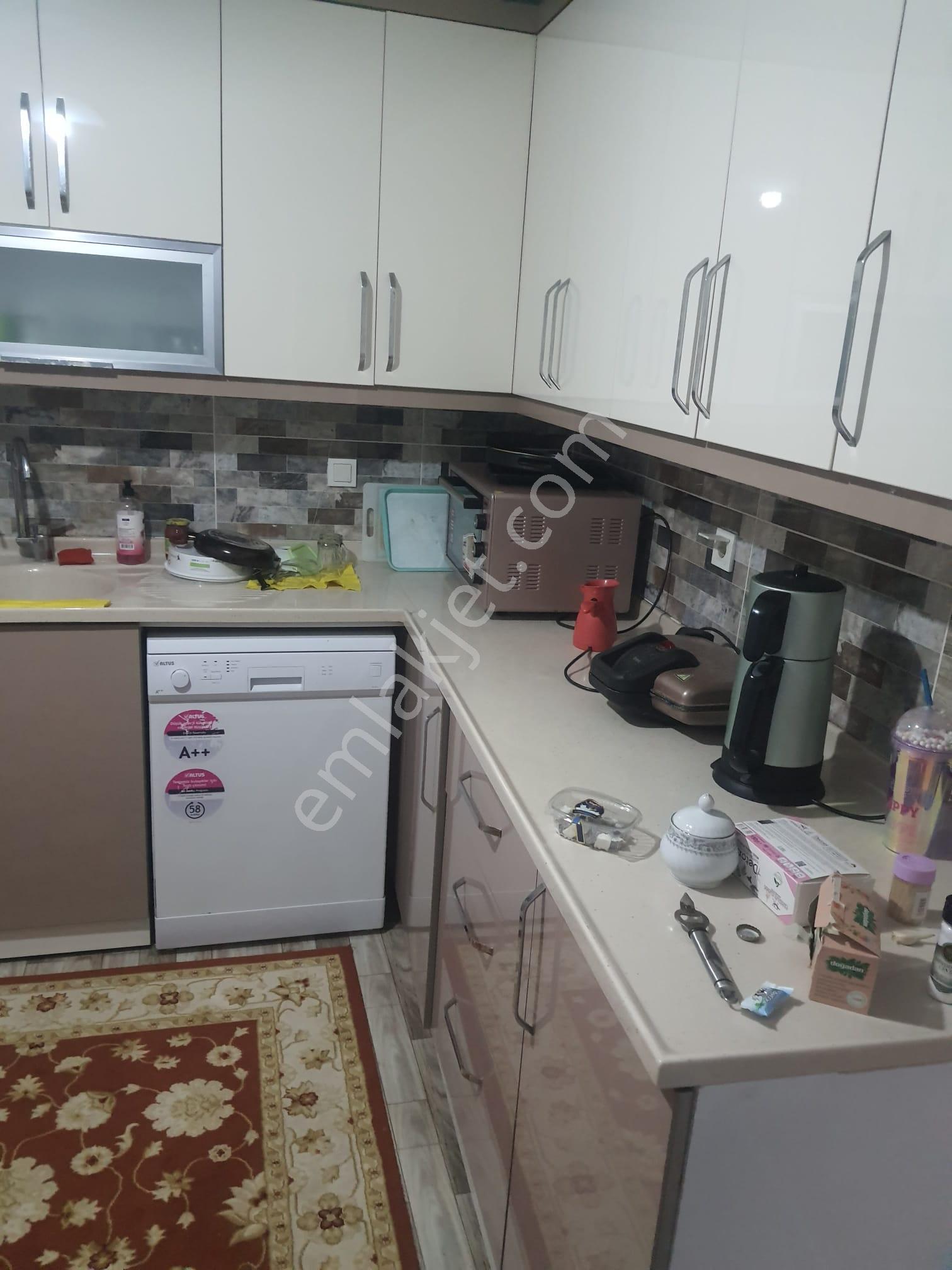 Kirazlı Köyü Merkezinde, 200m² Bahçeli Satılık Müstakil Ev - Görsel 11