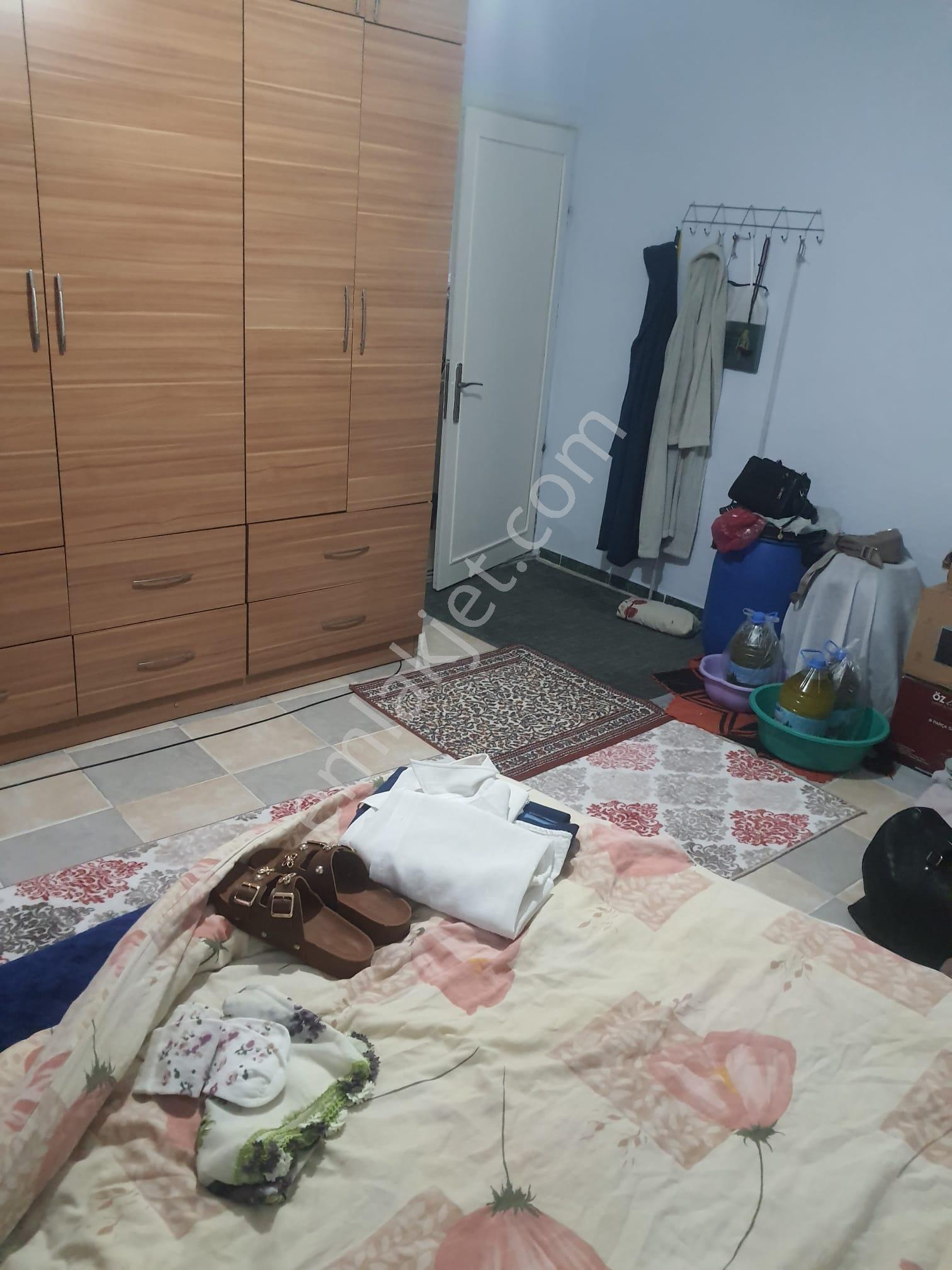 Kirazlı Köyü Merkezinde, 200m² Bahçeli Satılık Müstakil Ev - Görsel 5
