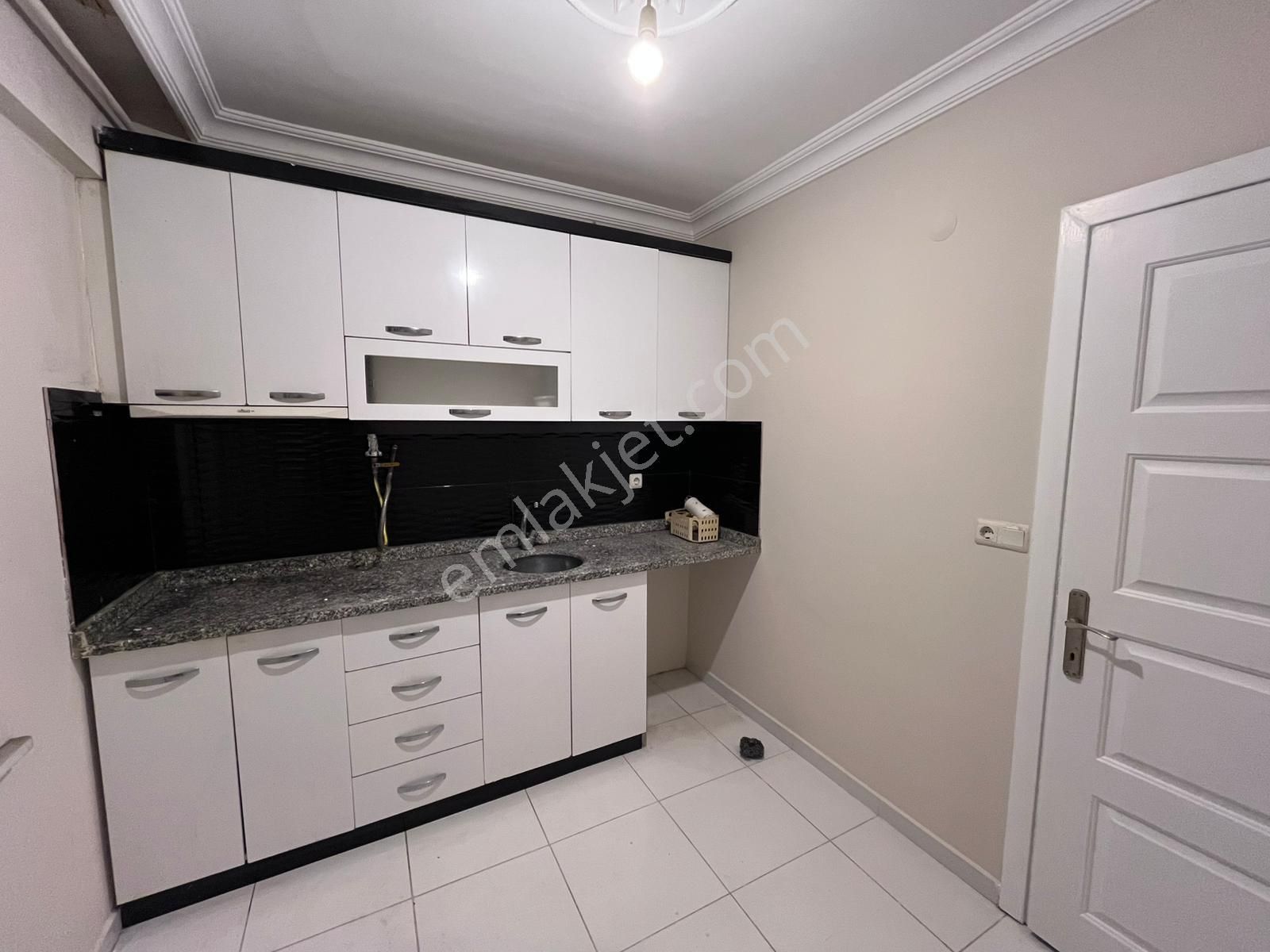 Çerkezköy/ Yıldırım Beyzıt Mah'de Servisler Güzergahın'da Kiralık 1+1 Kombili Hazır Daire - Görsel 10